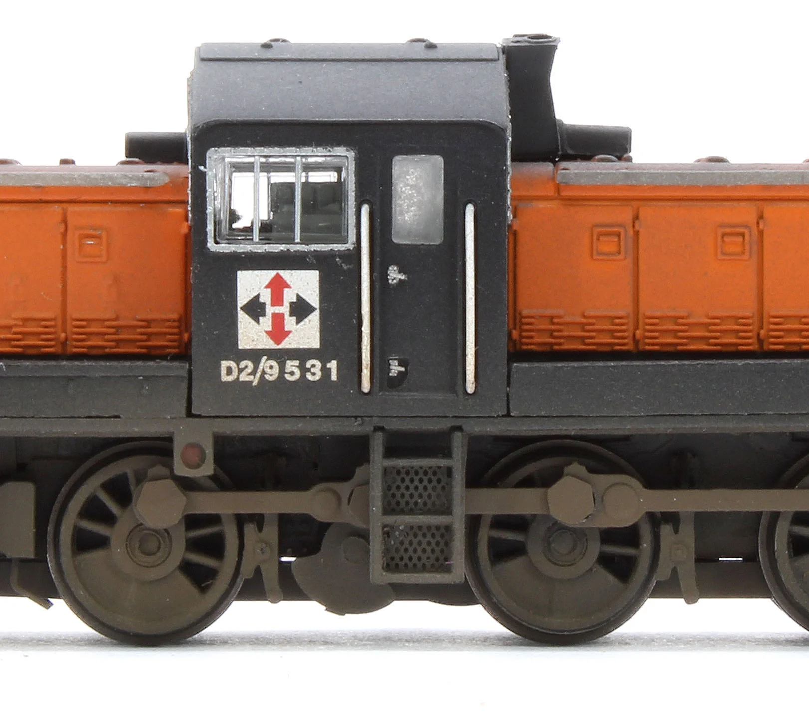 372-954W Bespoke Weathered Class 14 D2/9531 NCB British Oak Orange & Black Diesel Locomotive - Image 7