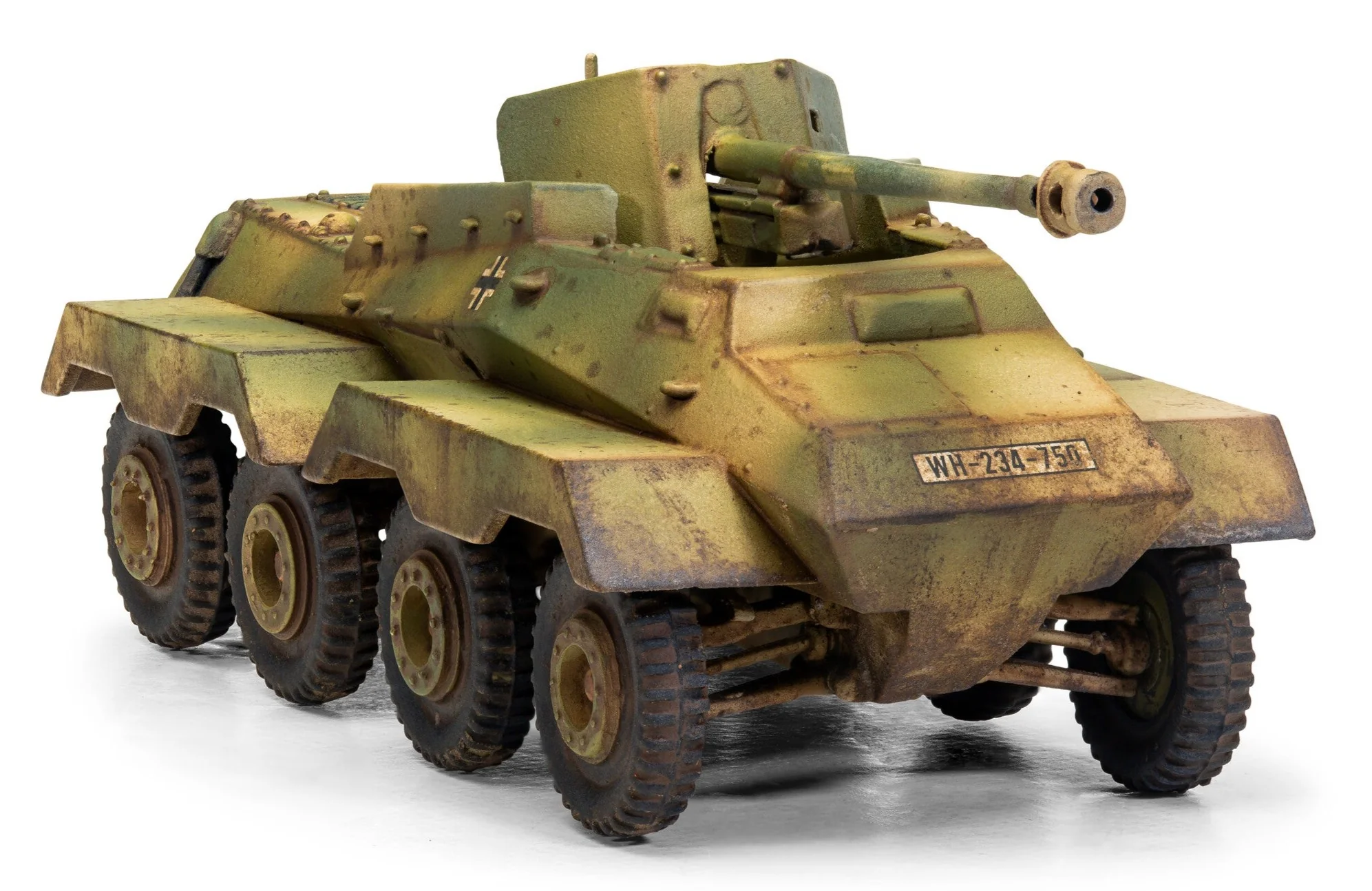 A01311V SDKFz.234 Armoured Car Model Kit - Image 4