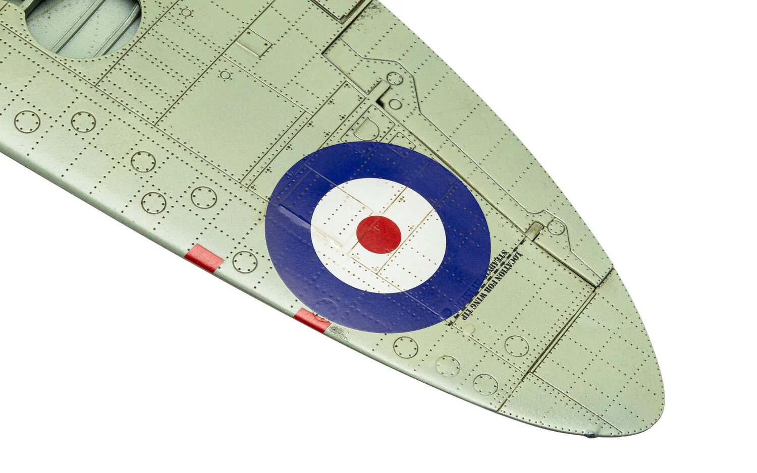 A05143 Supermarine Spitfire Tr.9 Model Kit - Image 12