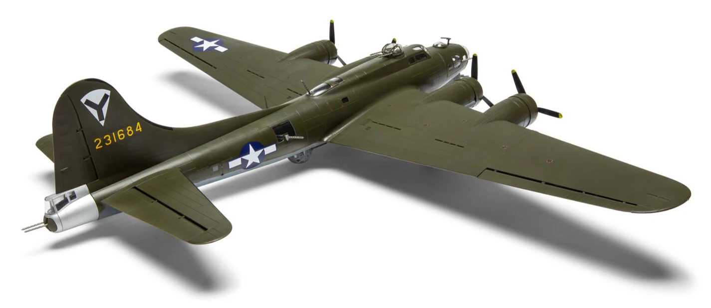 A08018A Boeing B-17G / Fortress Mk.III Model Kit - Image 3