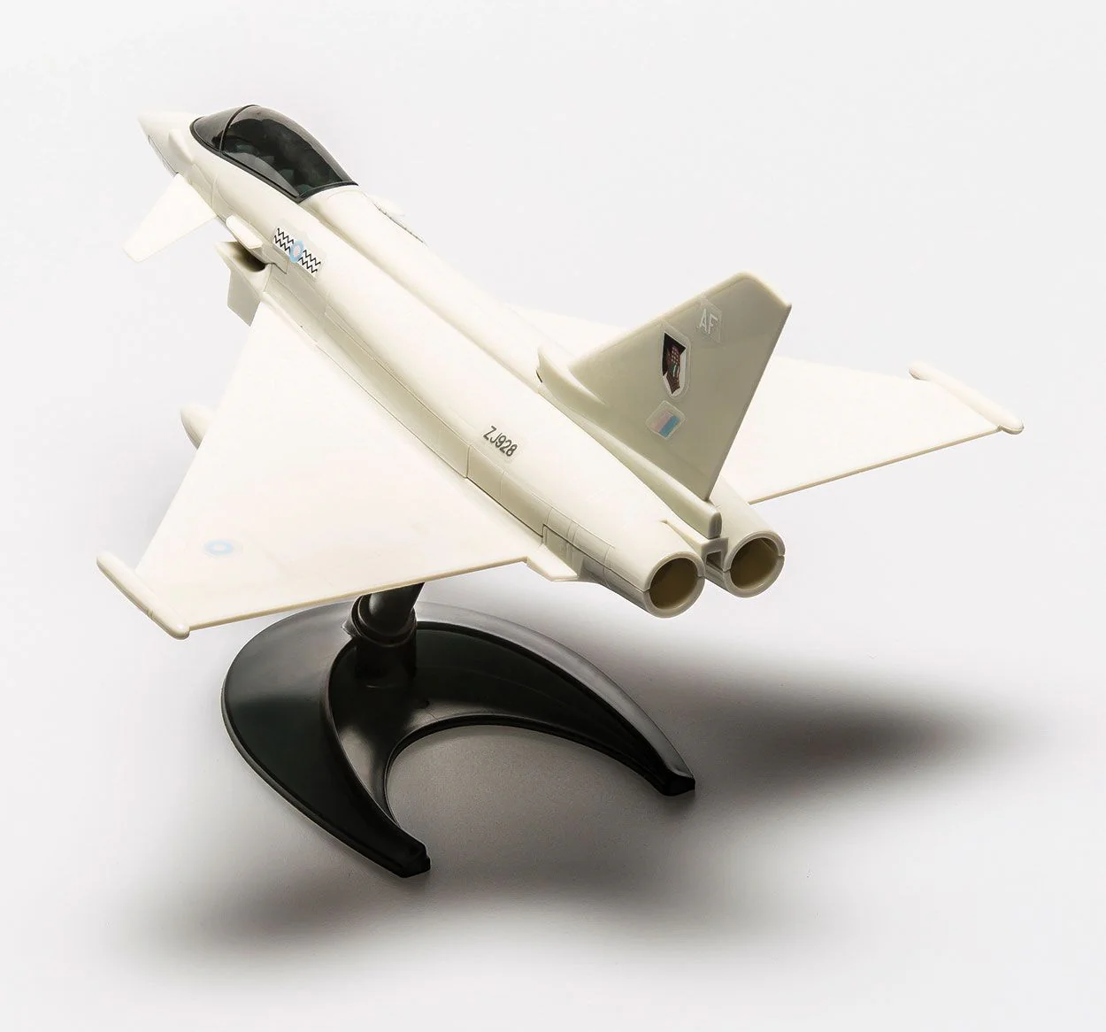 J6002 QUICKBUILD Eurofighter Typhoon Model Kit - Image 4