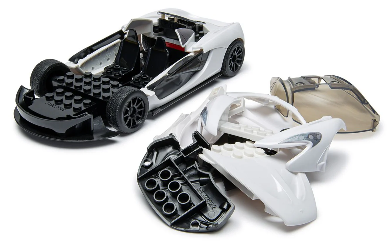 J6028 QUICKBUILD McLaren P1 - White Model Kit - Image 6