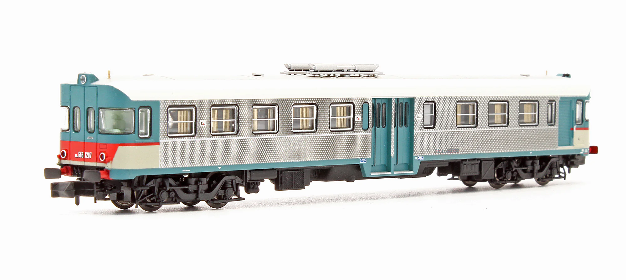 Pre-Owned HN2570S FS ALN668 1207 INOX Diesel Railcar - DCC Sound - Image 2
