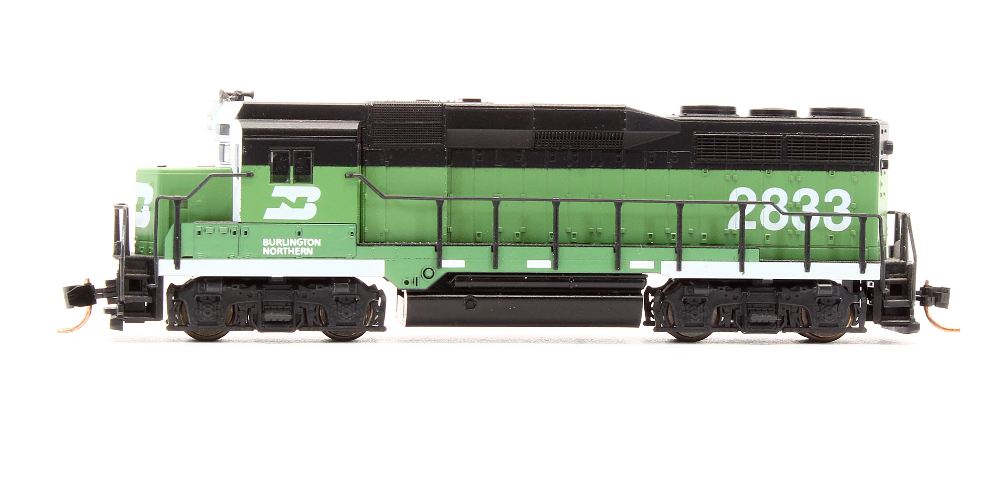Pre-Owned 4737 GP30 Diesel Locomotive Burlington Northern - Road #2833 - Image 4