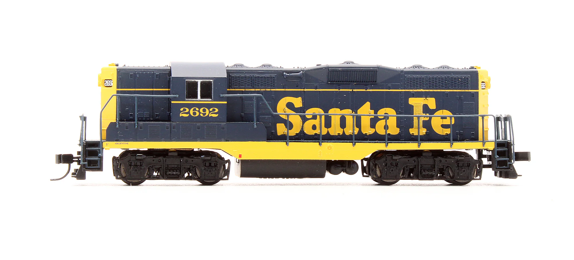 Pre-Owned 48082 GP7 Ph.1 Diesel Locomotive Santa Fe - Road #2692 - Image 4