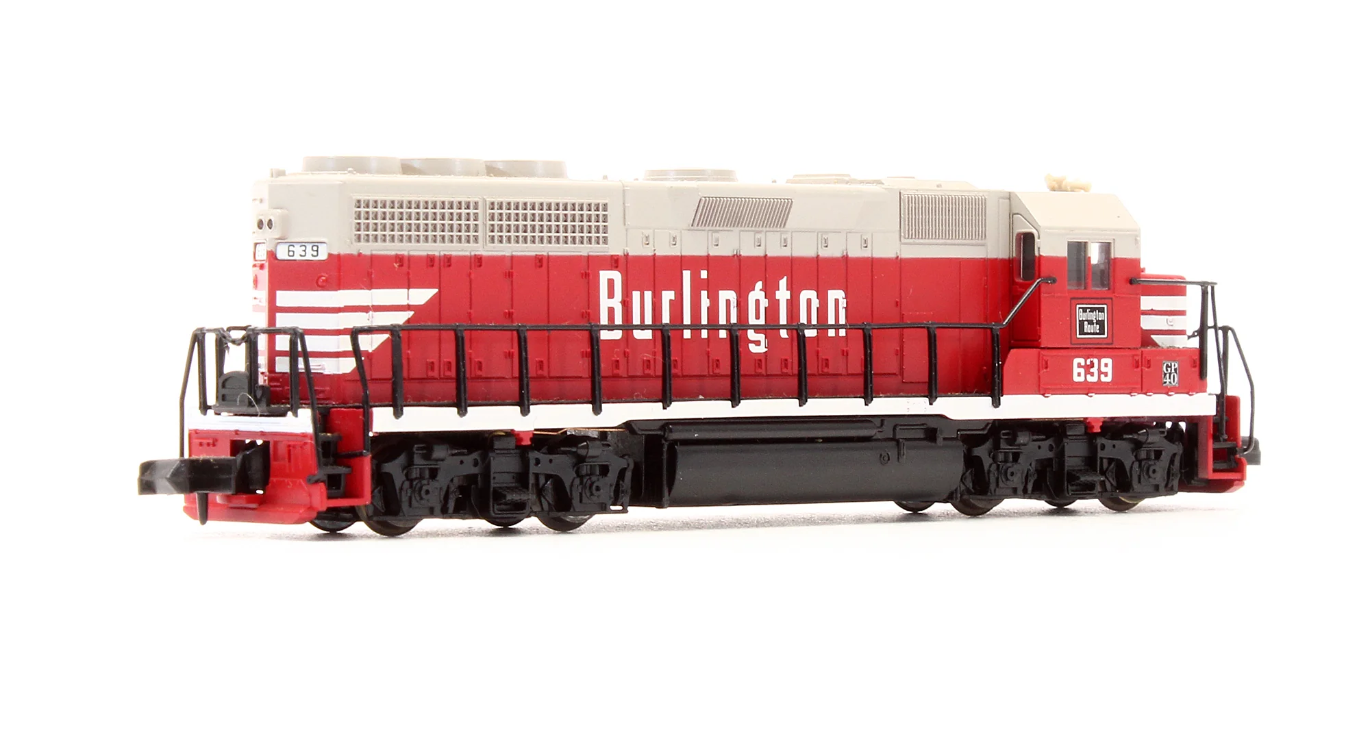 Pre-Owned 48521 GP40 Diesel Locomotive Burlington - Road #639 - Image 2