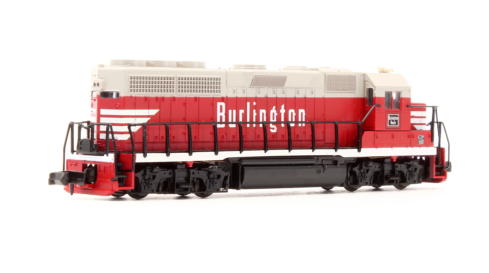 Pre-Owned 48522 GP40 Diesel Locomotive Burlington - Image 2