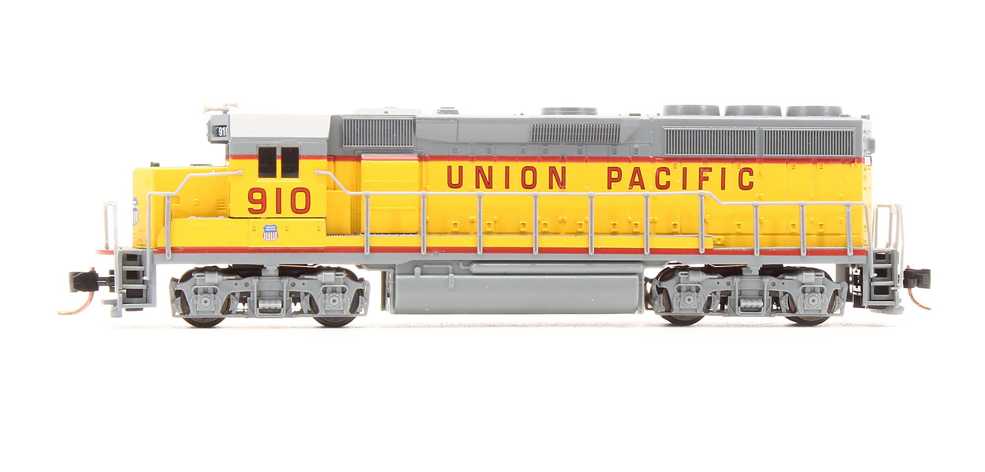Pre-Owned 48624 GP40-2 Diesel Locomotive Union Pacific - Road #910 - Image 4