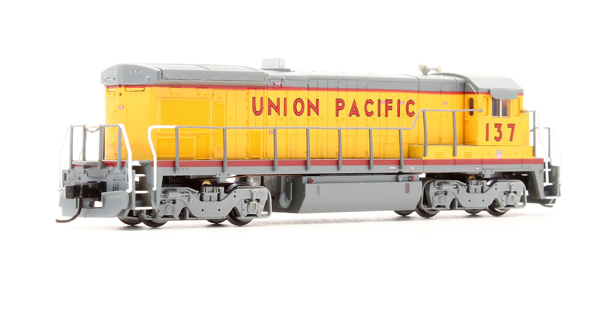 Pre-Owned 49728 B23-7 Diesel Locomotive Union Pacific - Road #137 - Image 2