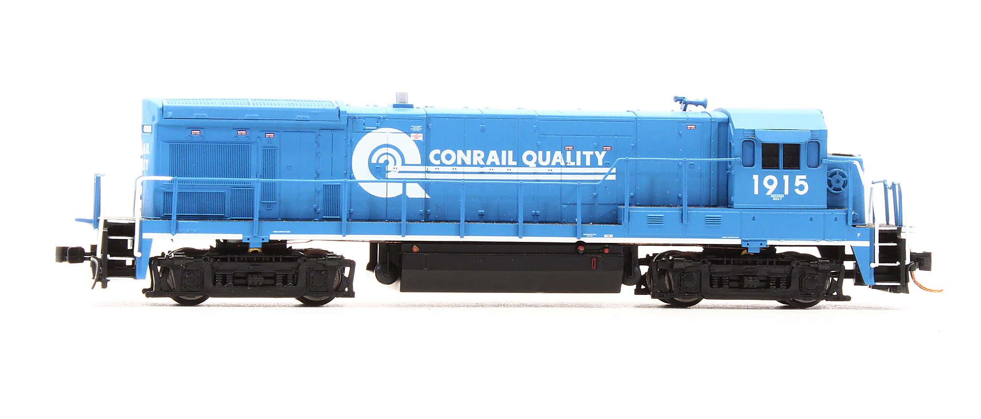 Pre-Owned 49737 B23-7 Diesel Locomotive Conrail Quality - Road #1915 - Image 3
