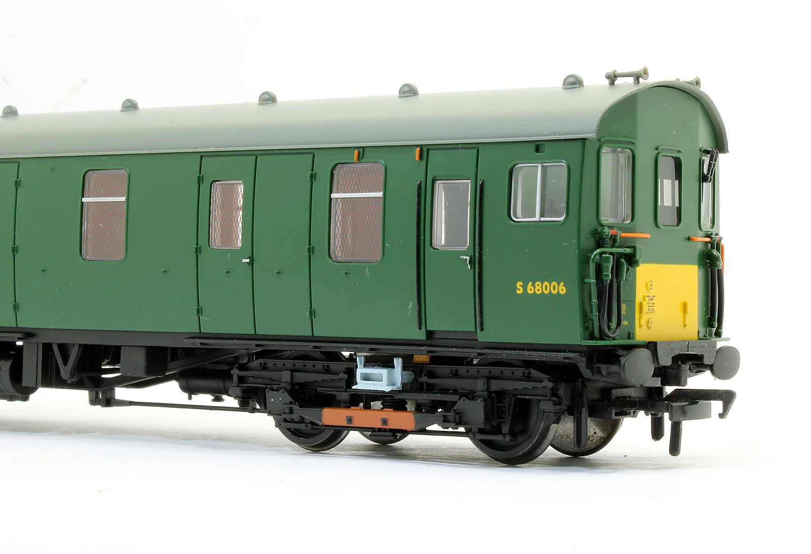 31-266 Motor Luggage Van Late SR Multiple Unit Green With Yellow Warning Panel - Image 4