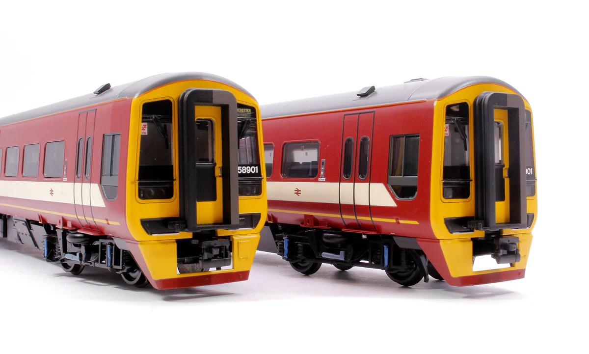 31-502ASF Class 158 2-Car DMU 158901 BR WYPTE Metro DCC SOUND - Image 8