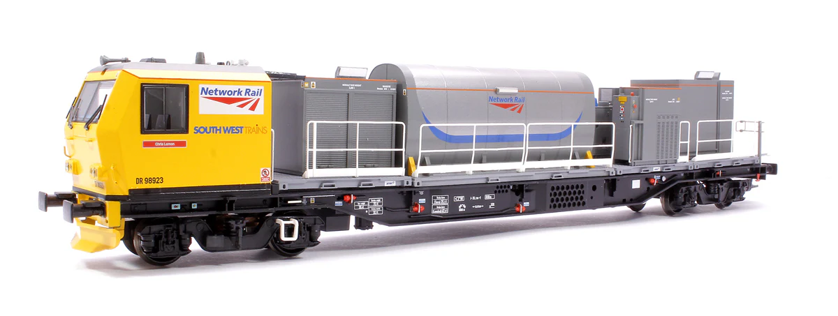 31-578 Windhoff MPV 2-Car Set Network Rail Yellow Nos. DR98923 and DR98973 - Image 8