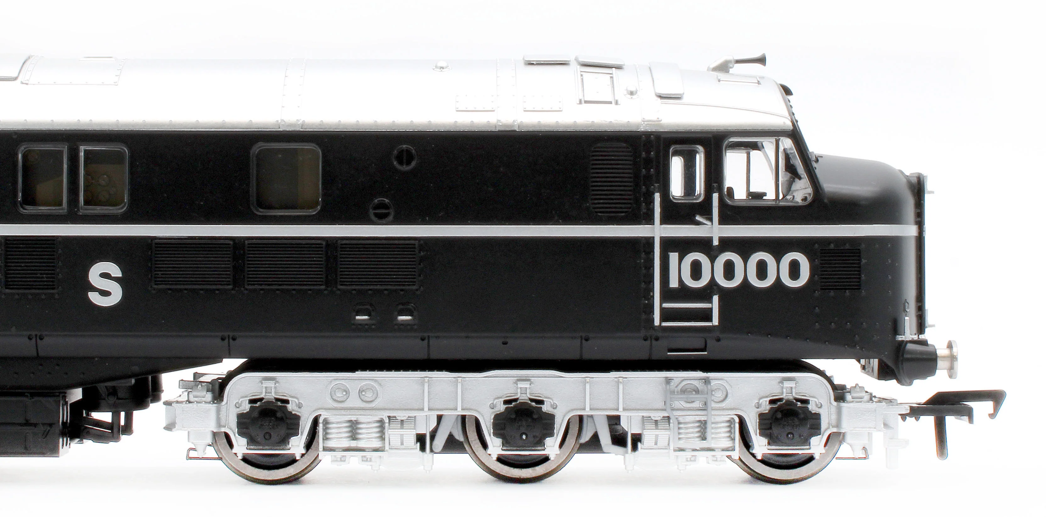 31-999ZSF LMS 10000 Black & Chrome With LMS Lettering Diesel Locomotive - DCC Sound - Image 11