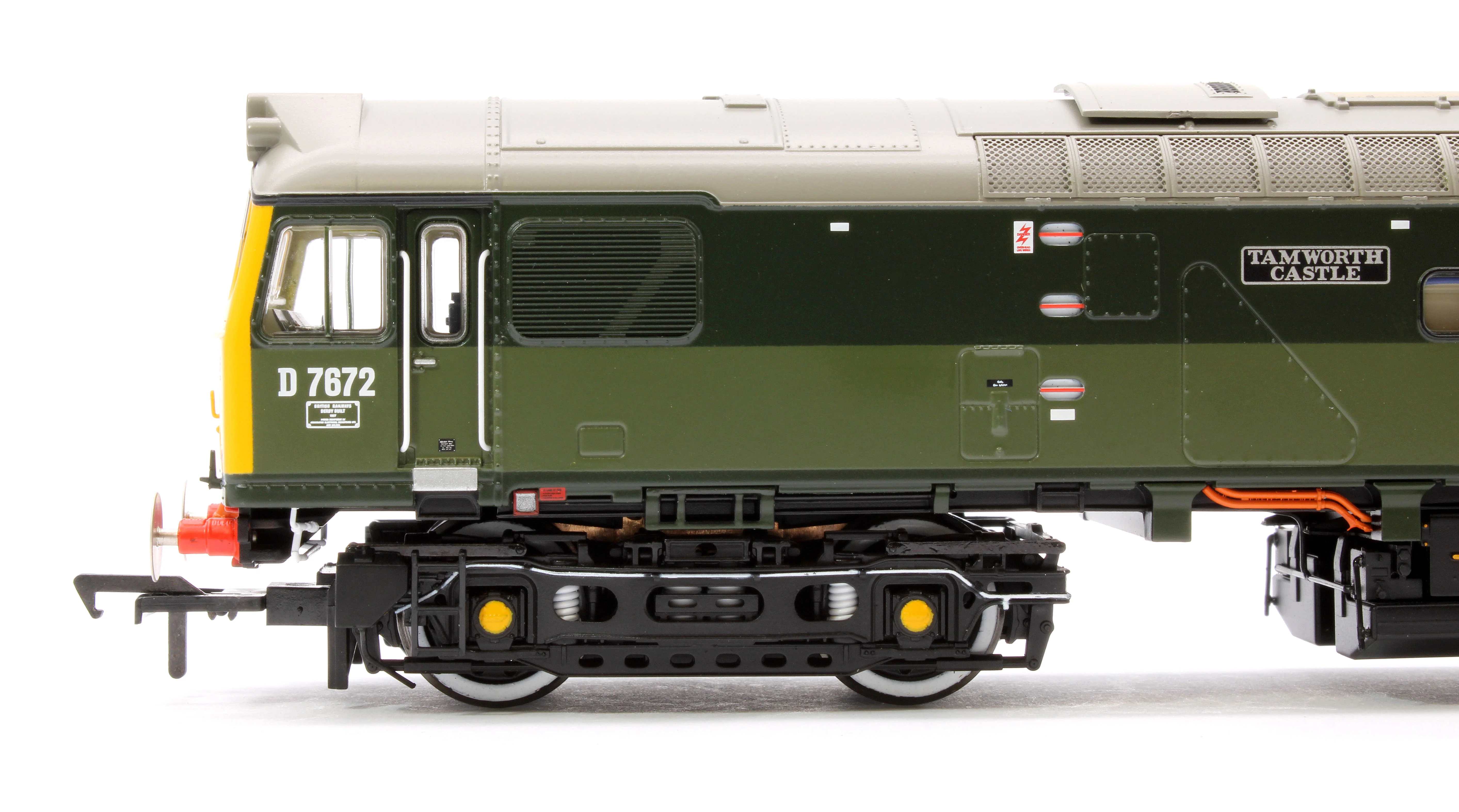 32-334 Class 25/3 D7672 'Tamworth Castle' BR Two-Tone Green (Full Yellow Ends) Diesel Locomotive - Image 7