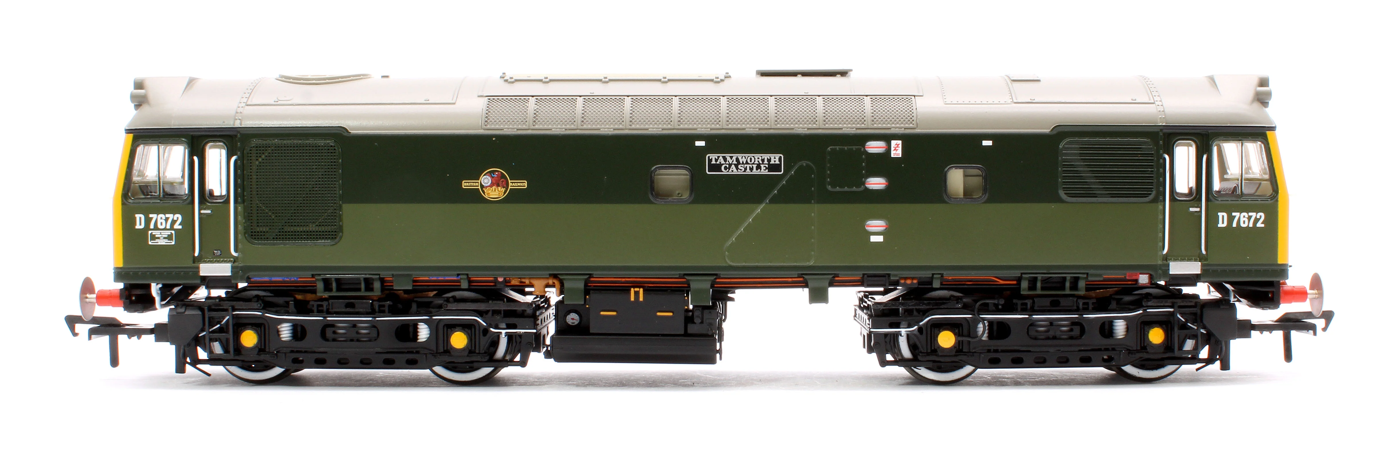 32-334SF Class 25/3 D7672 'Tamworth Castle' BR Two-Tone Green (Full Yellow Ends) - DCC Sound - Image 5