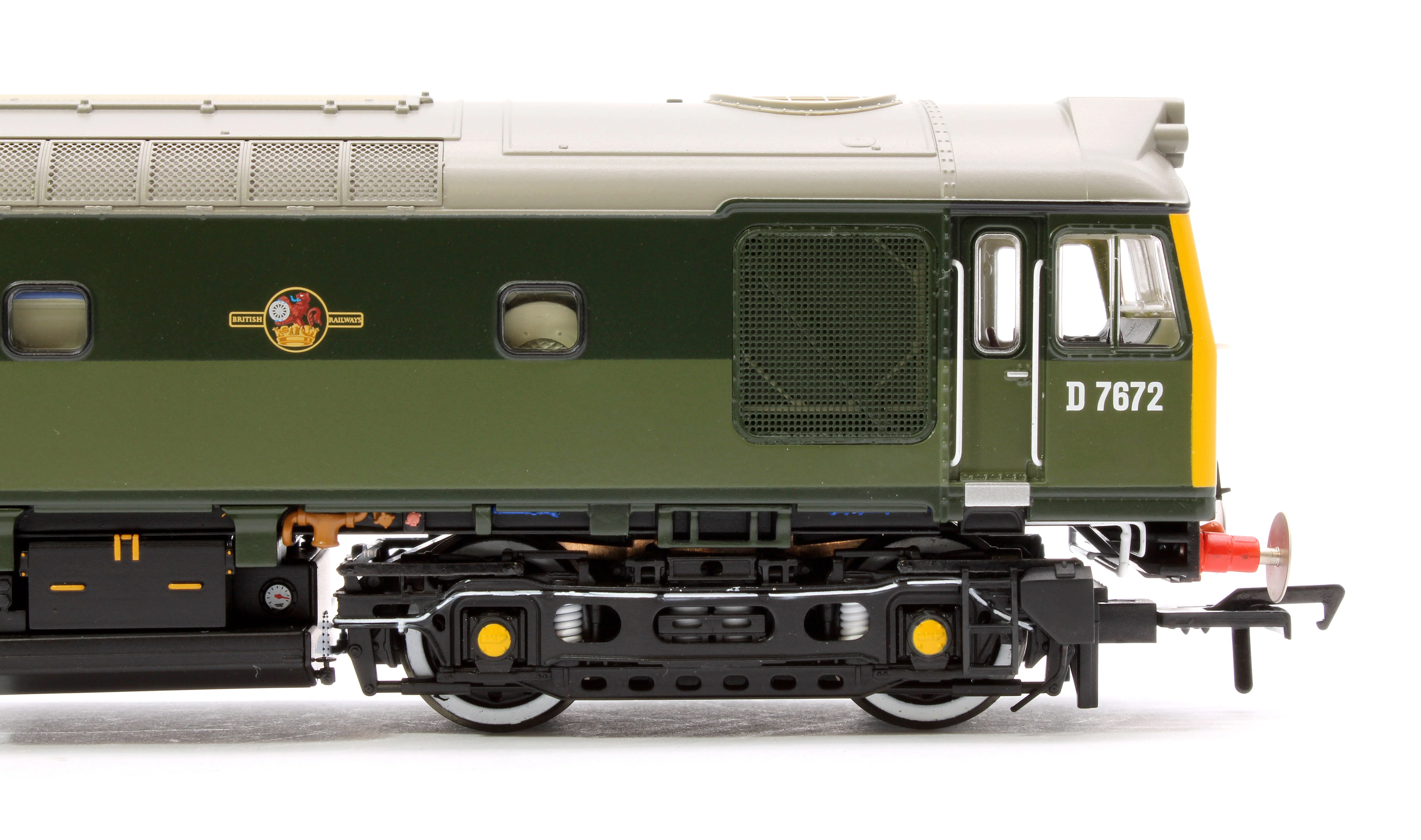 32-334SF Class 25/3 D7672 'Tamworth Castle' BR Two-Tone Green (Full Yellow Ends) - DCC Sound - Image 8