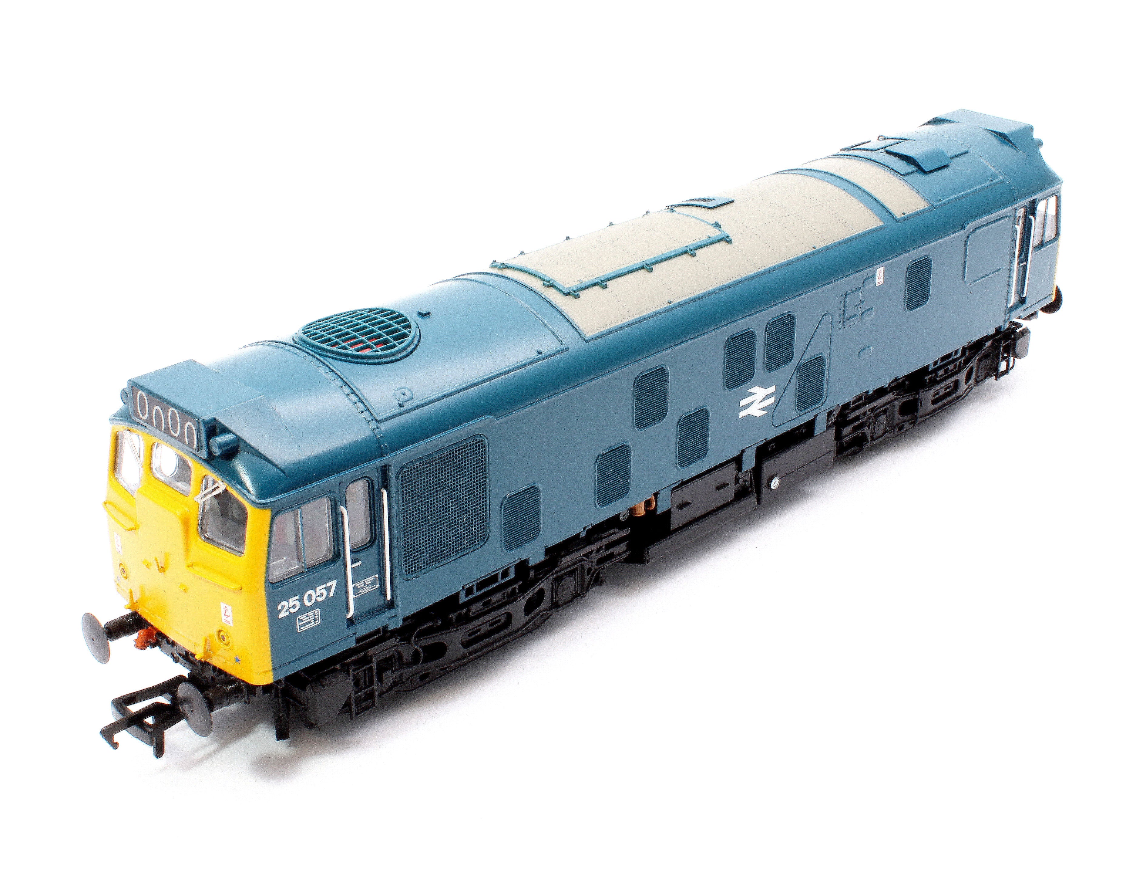 32-340ASFX Class 25/1 25057 BR Blue Diesel Locomotive - DCC Sound Deluxe - Image 10