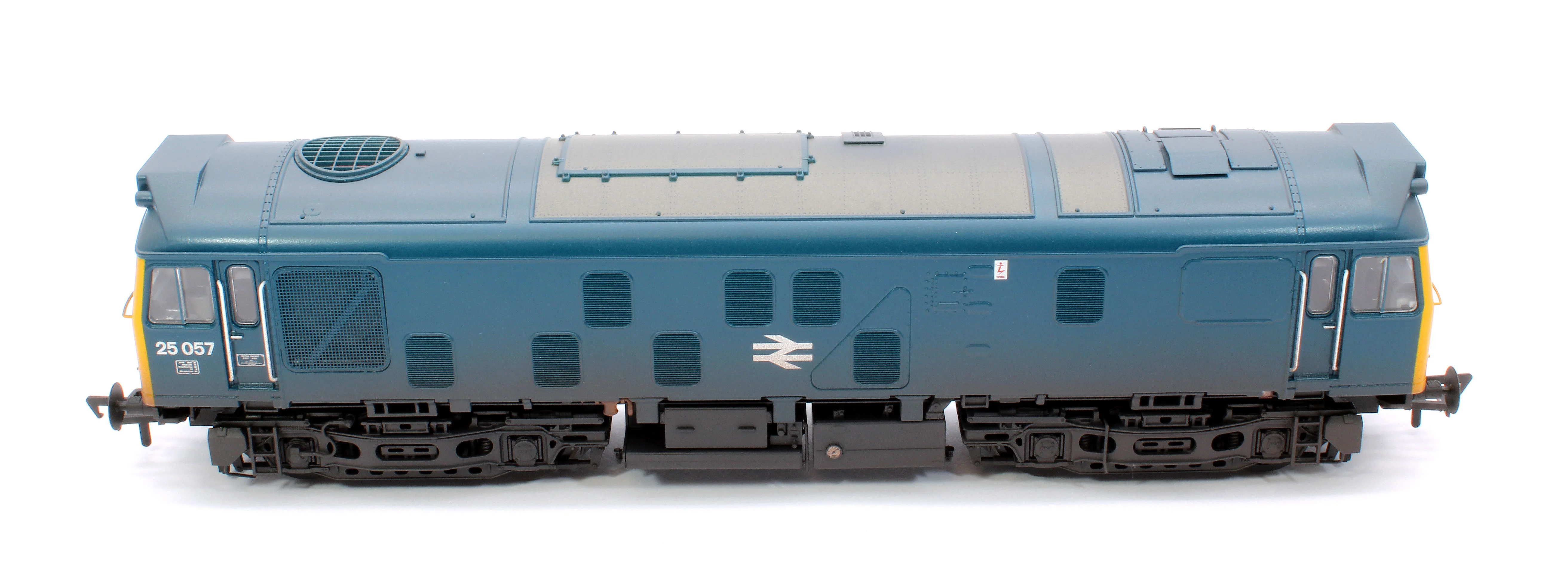 32-340SFX Class 25/1 25057 BR Blue Diesel Locomotive - DCC Sound Deluxe & Weathered - Image 10