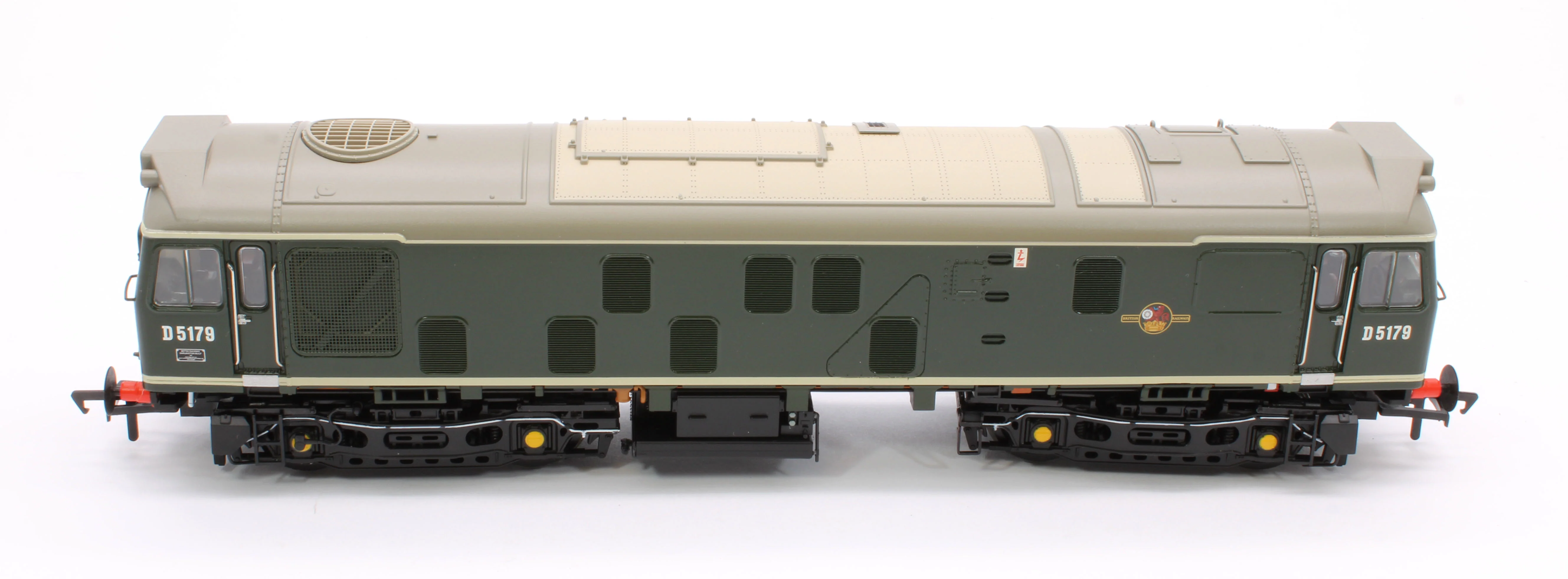 32-343ASFX Class 25/1 D5179 BR Green (Small Yellow Panels) Diesel Locomotive - DCC Sound Deluxe - Image 11