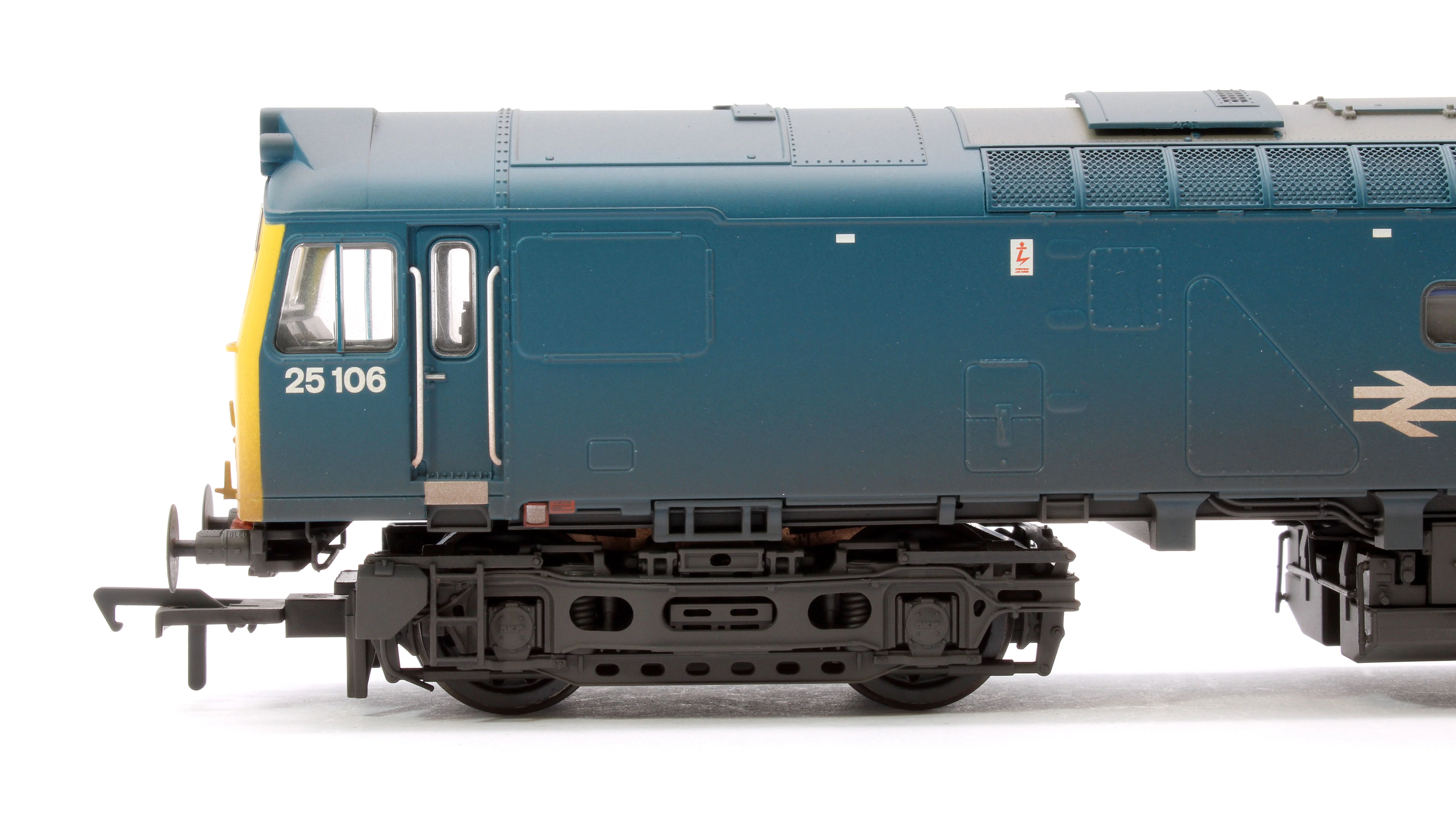 32-346 Class 25/2 25106 BR Blue Diesel Locomotive - Weathered - Image 7