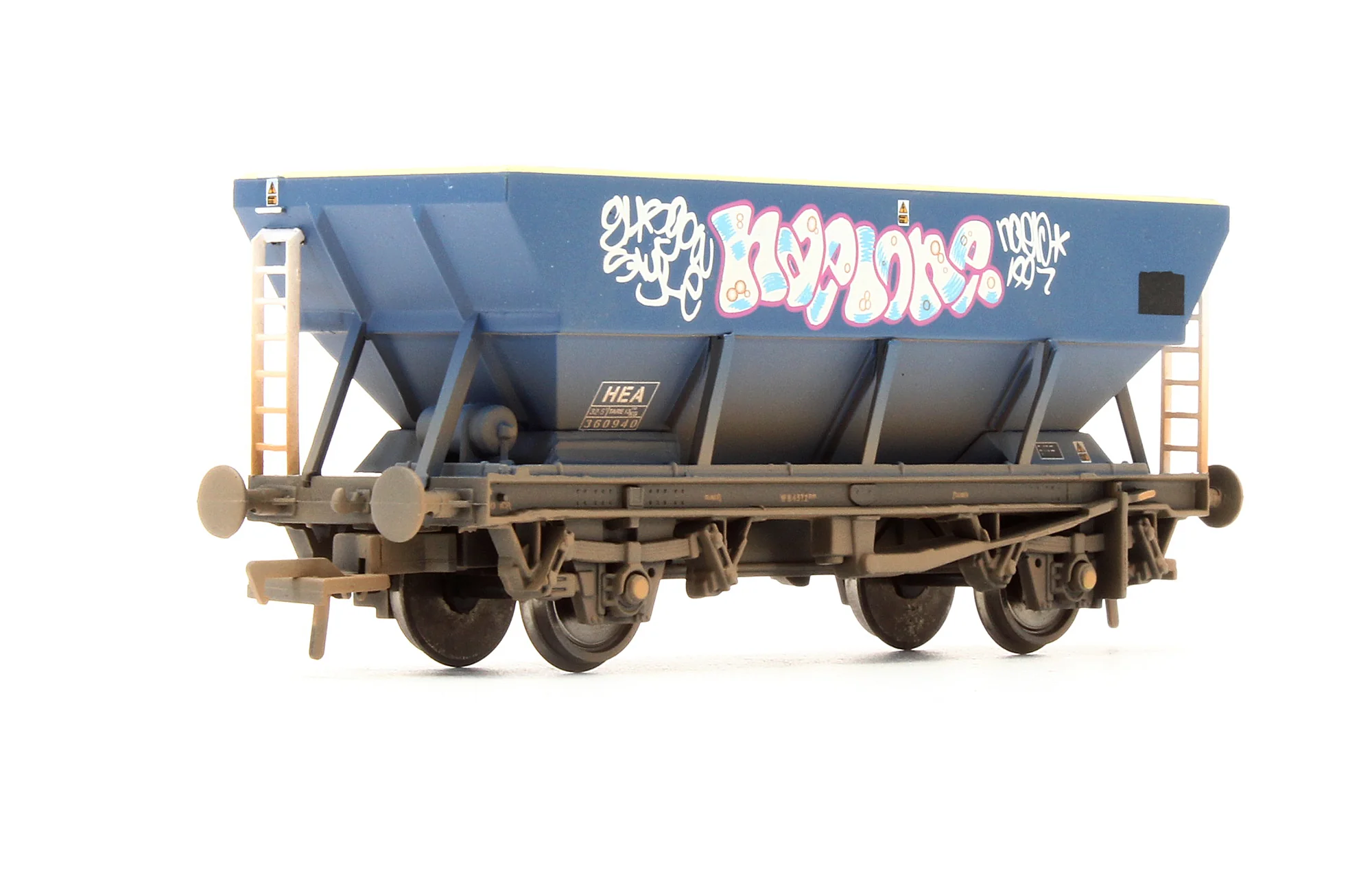 Pre-Owned 46 Tonne HEA Hopper Wagon With Graffiti (Ex-Mainline) '360940' - Weathered