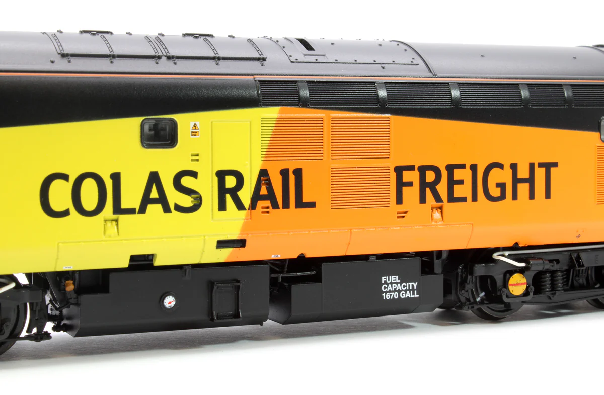 35-310SFX Class 37/0 Centre Headcode 37175 Colas Rail Diesel Locomotive (Deluxe DCC Sound) - Image 10