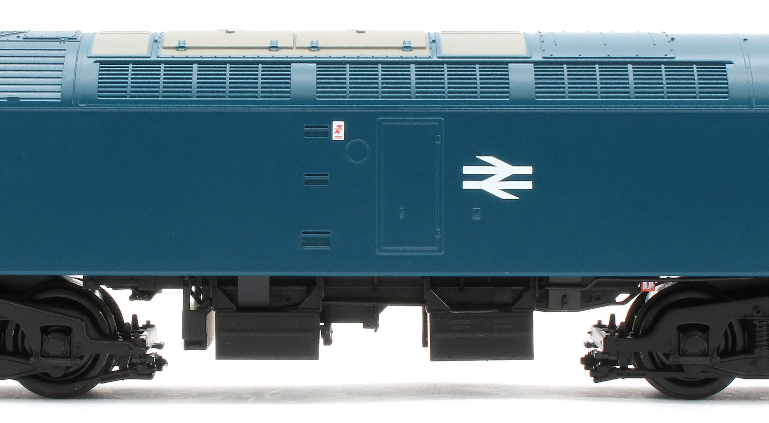 35-411A Class 47/0 47226 BR Blue Diesel Locomotive - Image 9