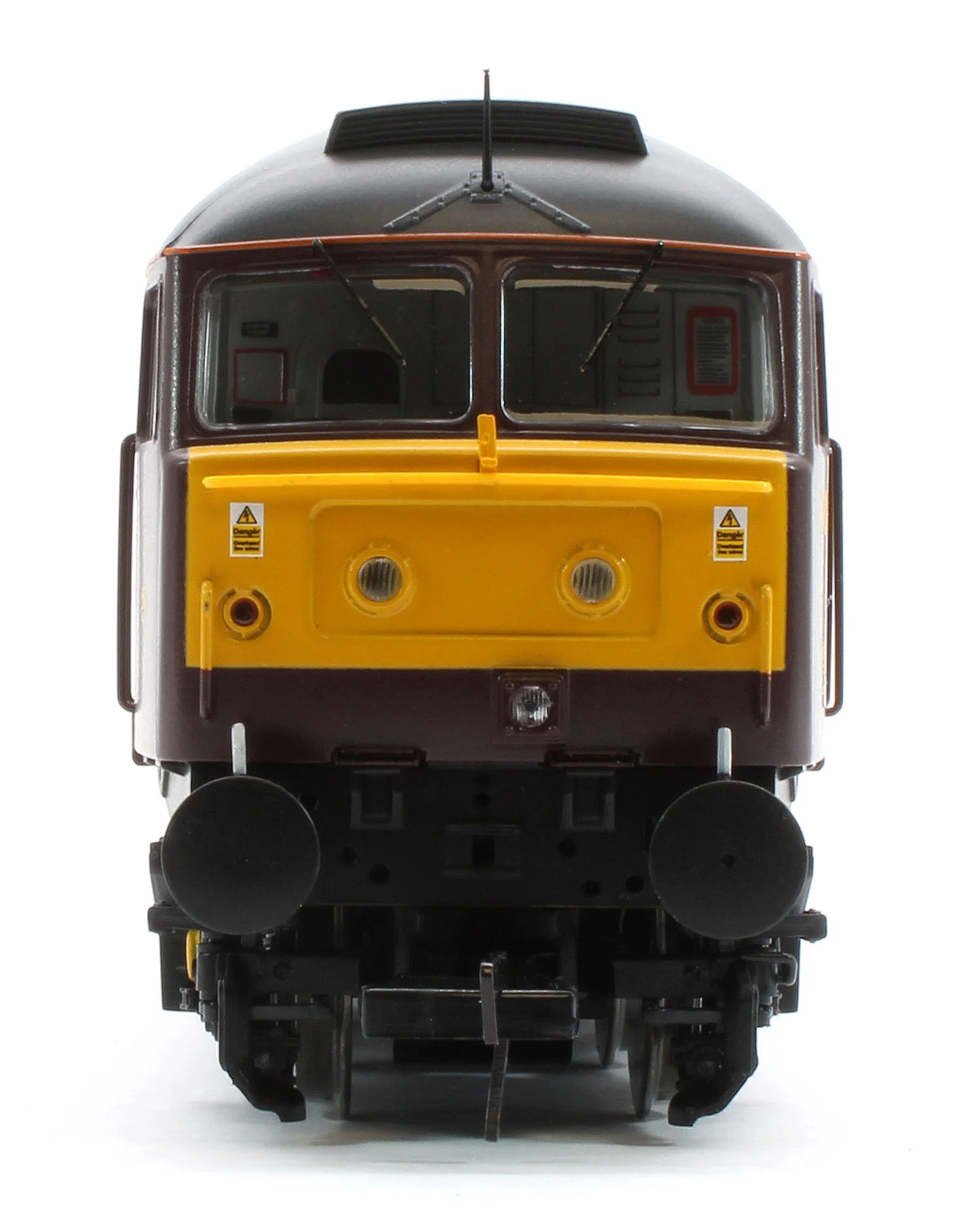 35-431 Class 47/4 47826 WCRC Maroon Diesel Locomotive - Image 7