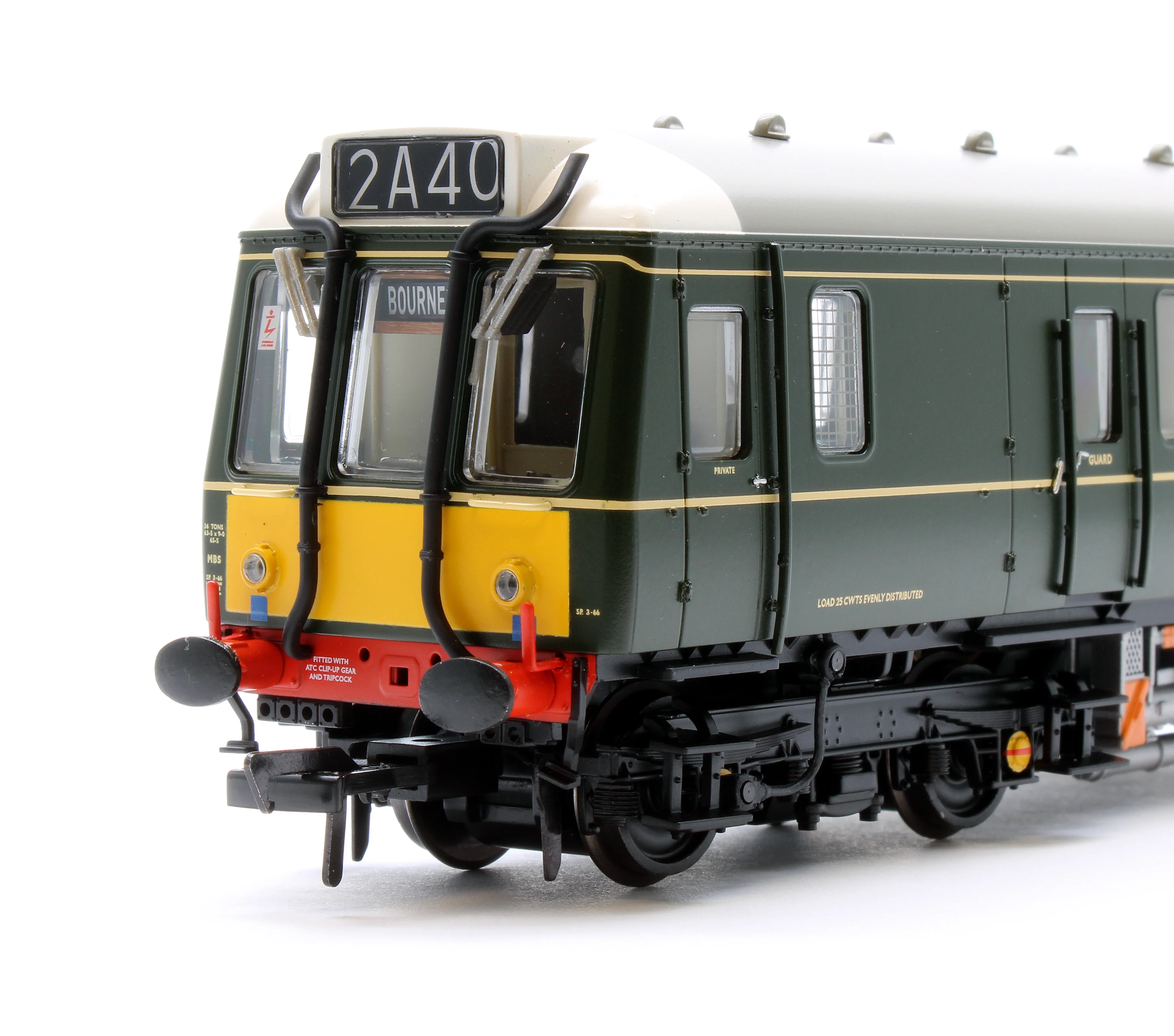 35-528 Class 121 Single-Car DMU W55028 BR Green (Small Yellow Panels) - Image 6