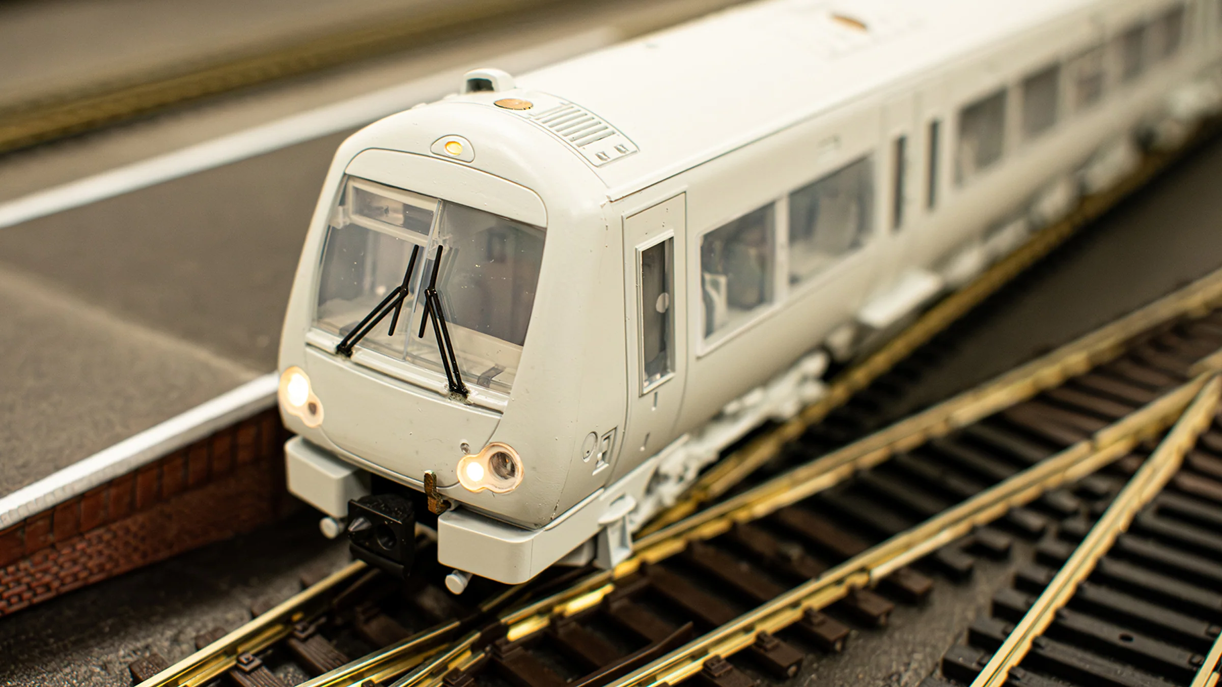 35-580 Class 171/7 2-Car DMU 171727 Southern (GTR) - Image 24