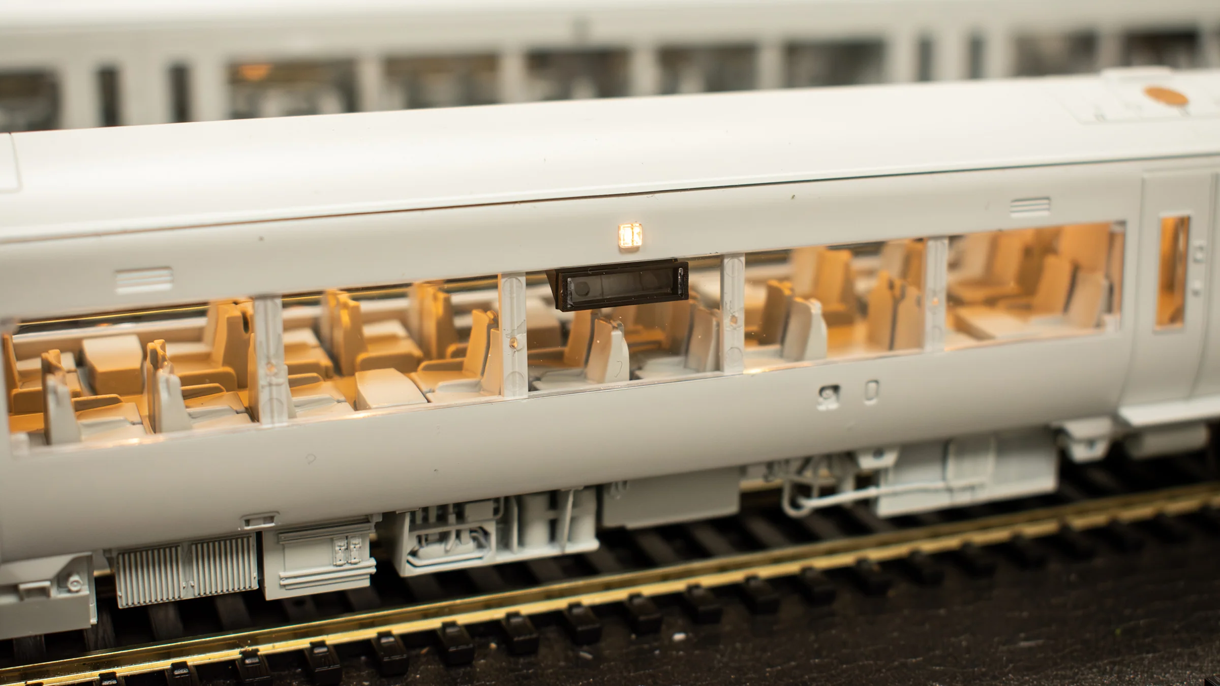 35-601 Class 170/1 2-Car DMU 170114 Midland Mainline - Image 7