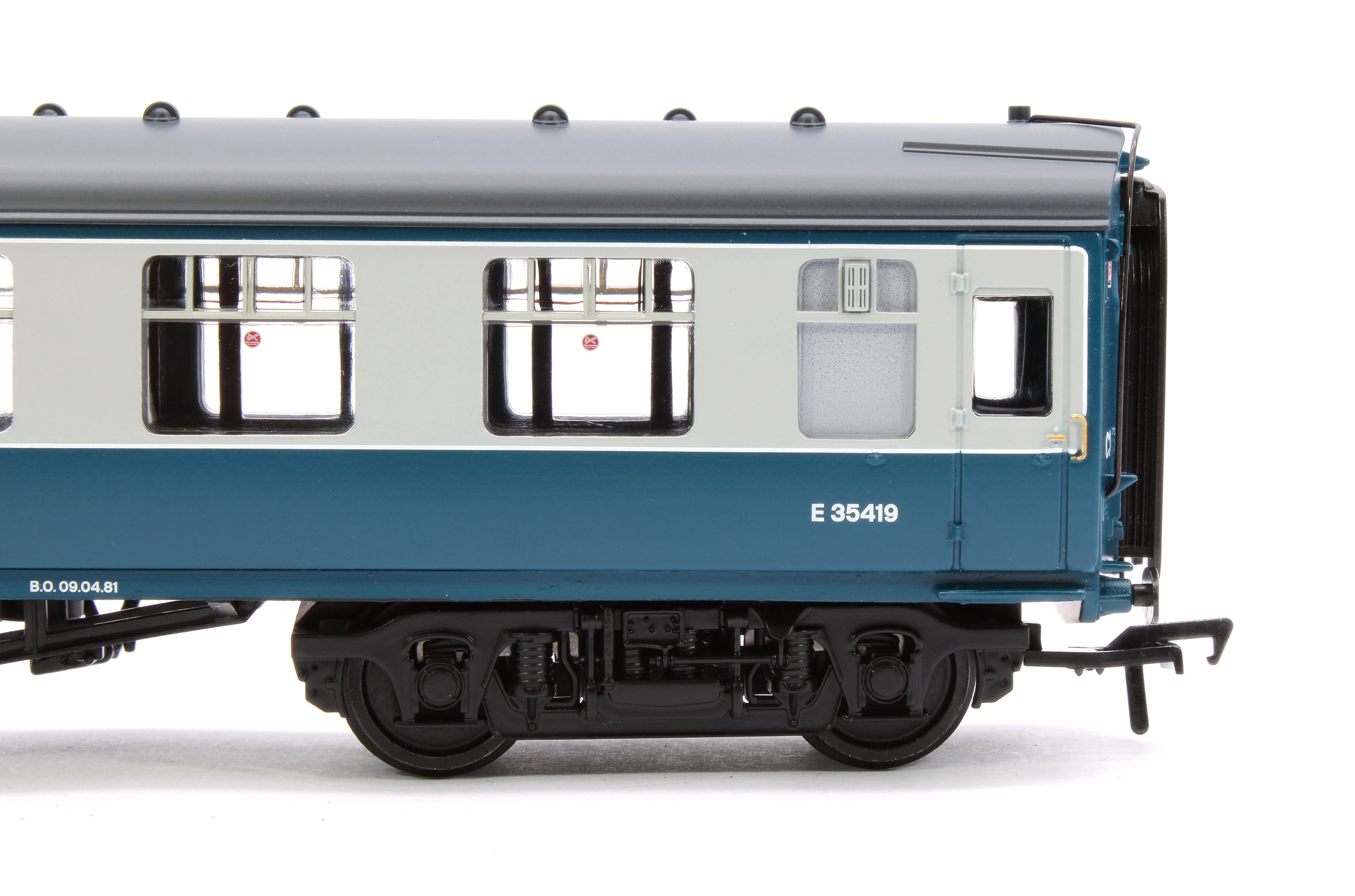 39-075E BR Mk1 BSK Brake Second Corridor BR Blue & Grey No.E35419 - Image 4