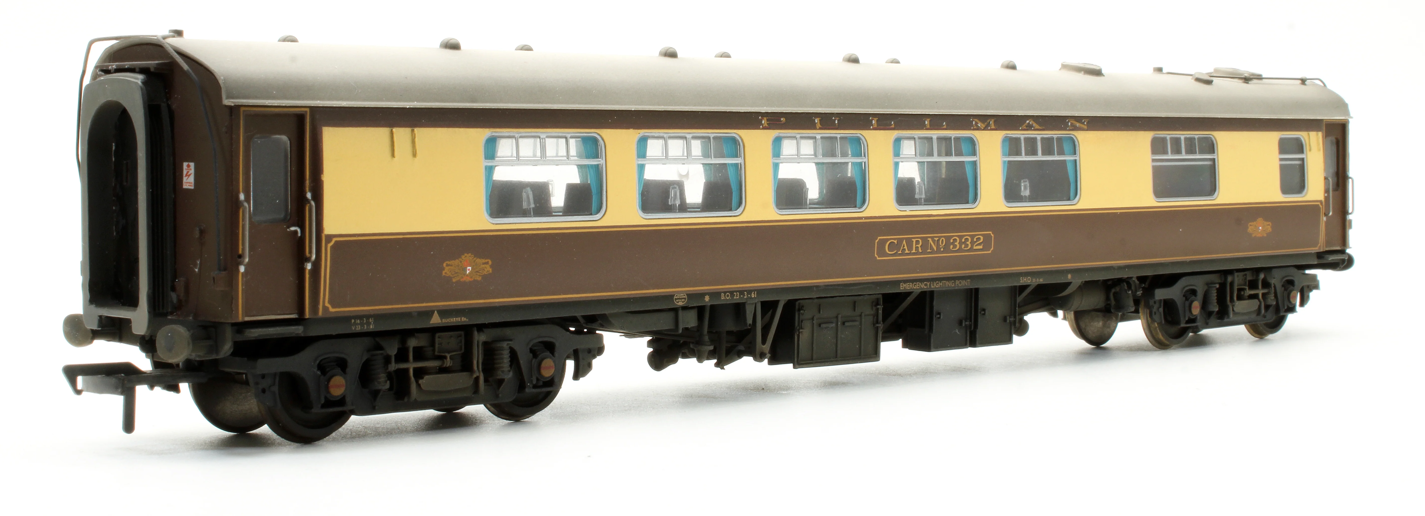 Pre-Owned 39-300 BR MK1 SK Pullman Kitchen Second 'Car No.332' (With Lighting) - Custom Weathered