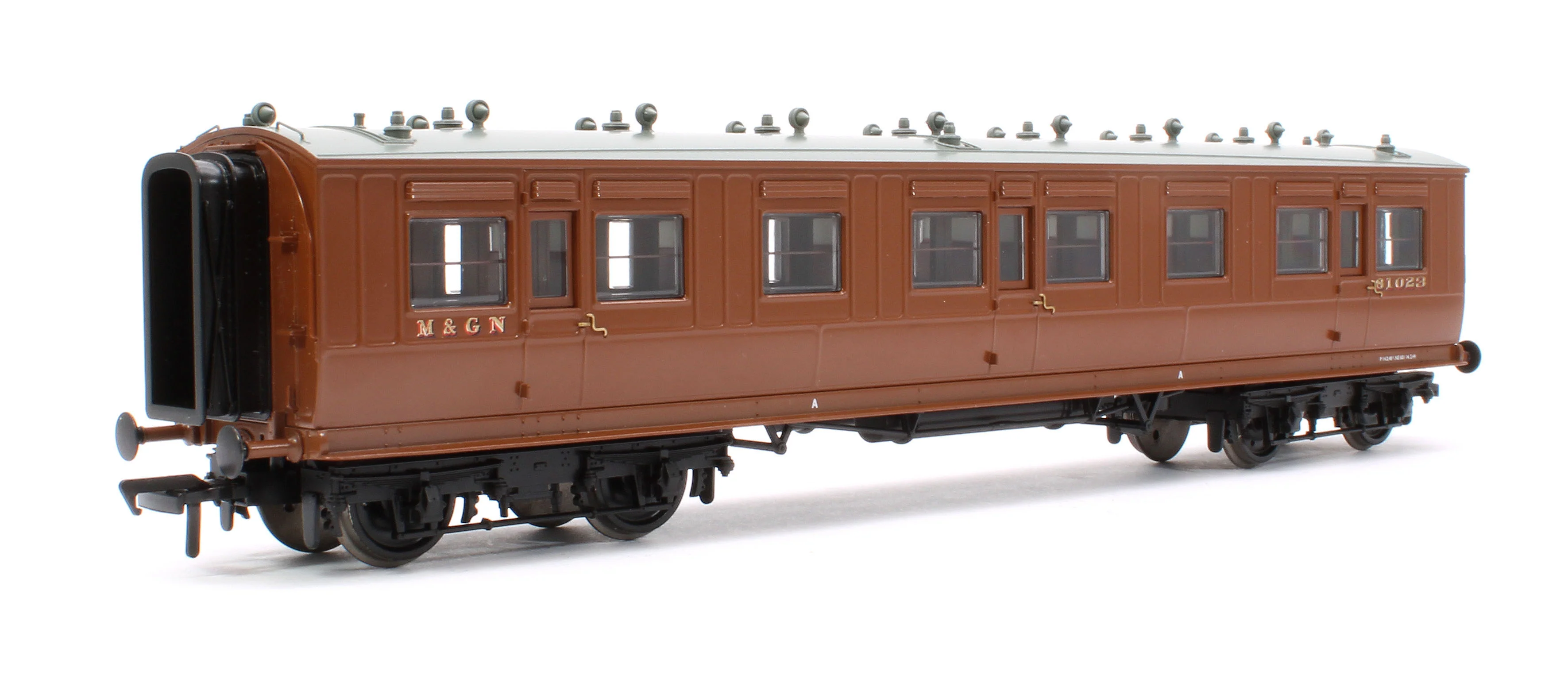 39-871 LNWR 50ft Arc Roof Third Corridor M&GN Brown No.81023