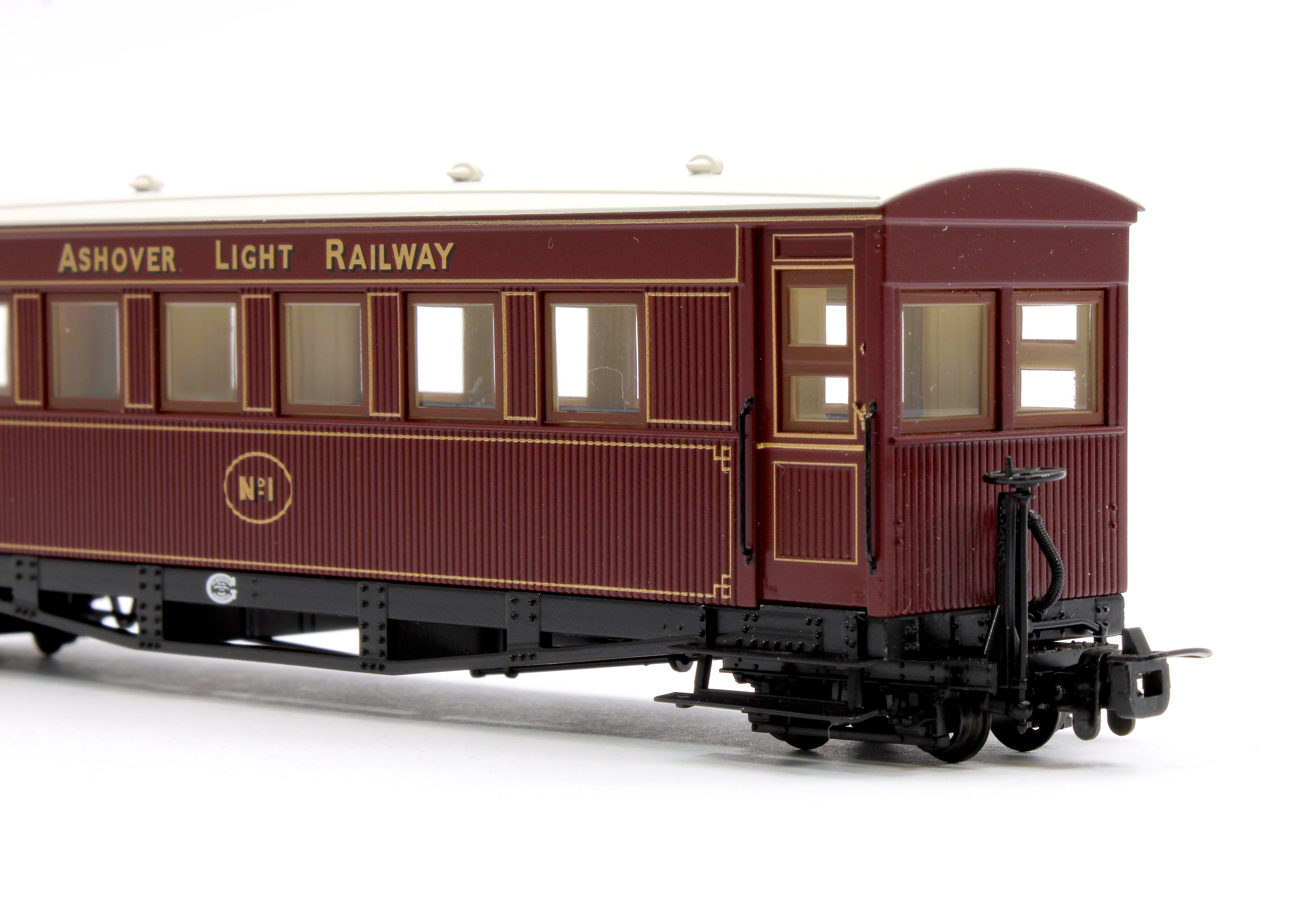 394-025 Bogie Coach in Ashover Railway Crimson livery No.1 - Image 4