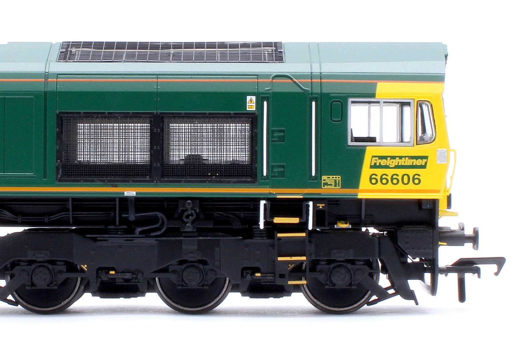 50-002SFX Class 66/6 66606 Freightliner Green Diesel Locomotive - Deluxe DCC Sound - Image 8