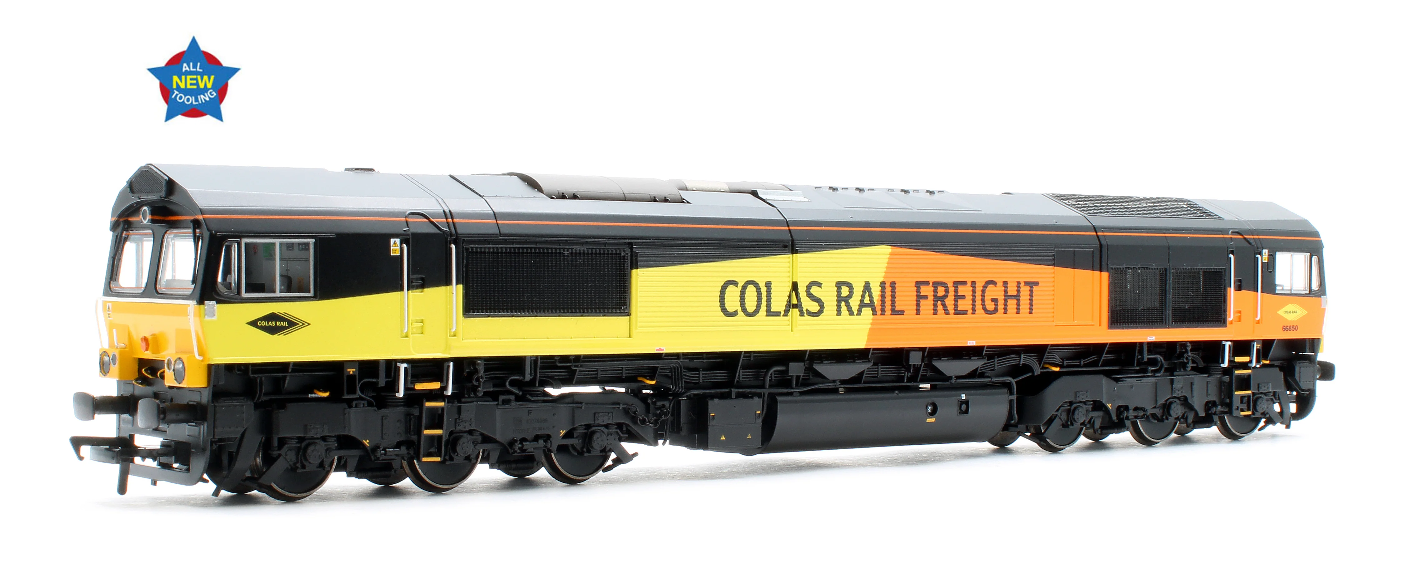 50-004A Class 66/8 66850 'David Maidment OBE' Colas Rail Freight Diesel Locomotive