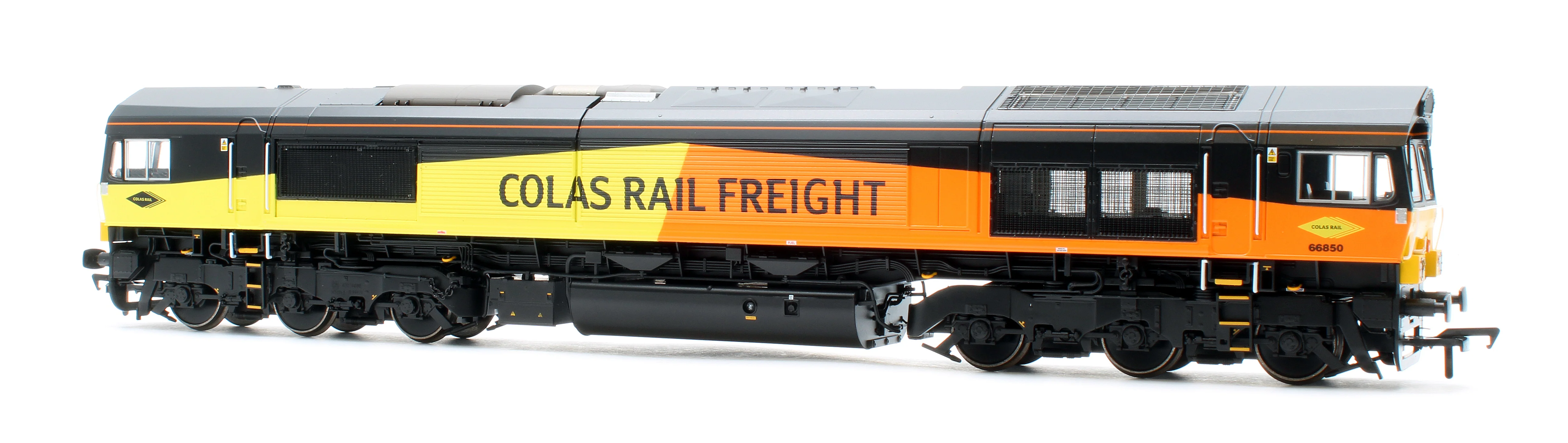 50-004A Class 66/8 66850 'David Maidment OBE' Colas Rail Freight Diesel Locomotive - Image 4