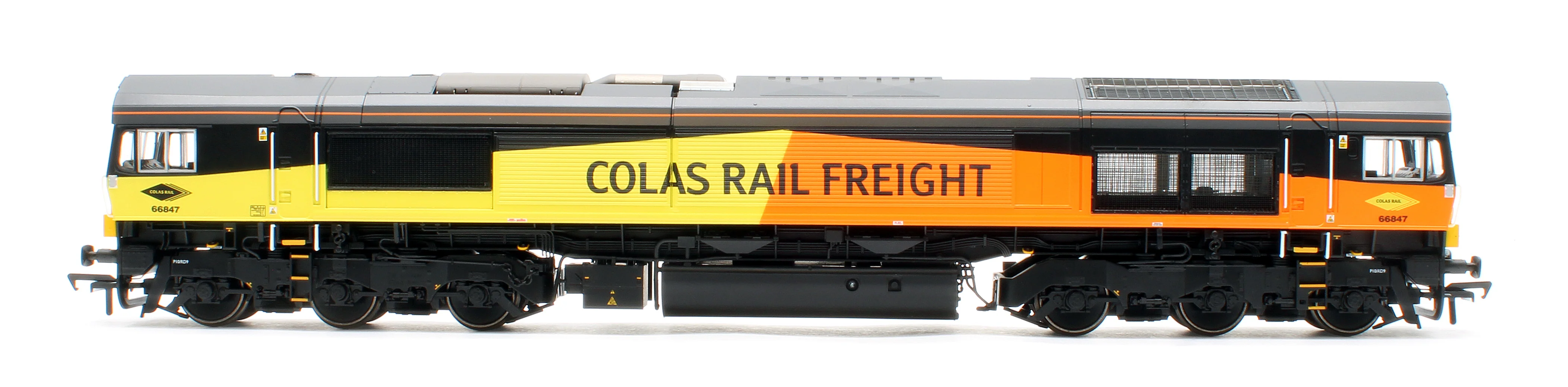 50-004SFX Class 66/8 66847 'Terry Baker' Colas Rail Freight Diesel Locomotive - Deluxe DCC Sound - Image 5