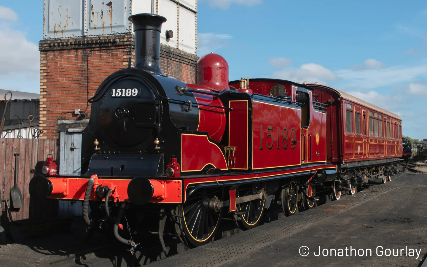 50-173ZSFX Class 439 Caledonian 0-4-4T 15189 LMS Lined Crimson (As Preserved) Steam Locomotive - DCC Sound Deluxe - Image 16