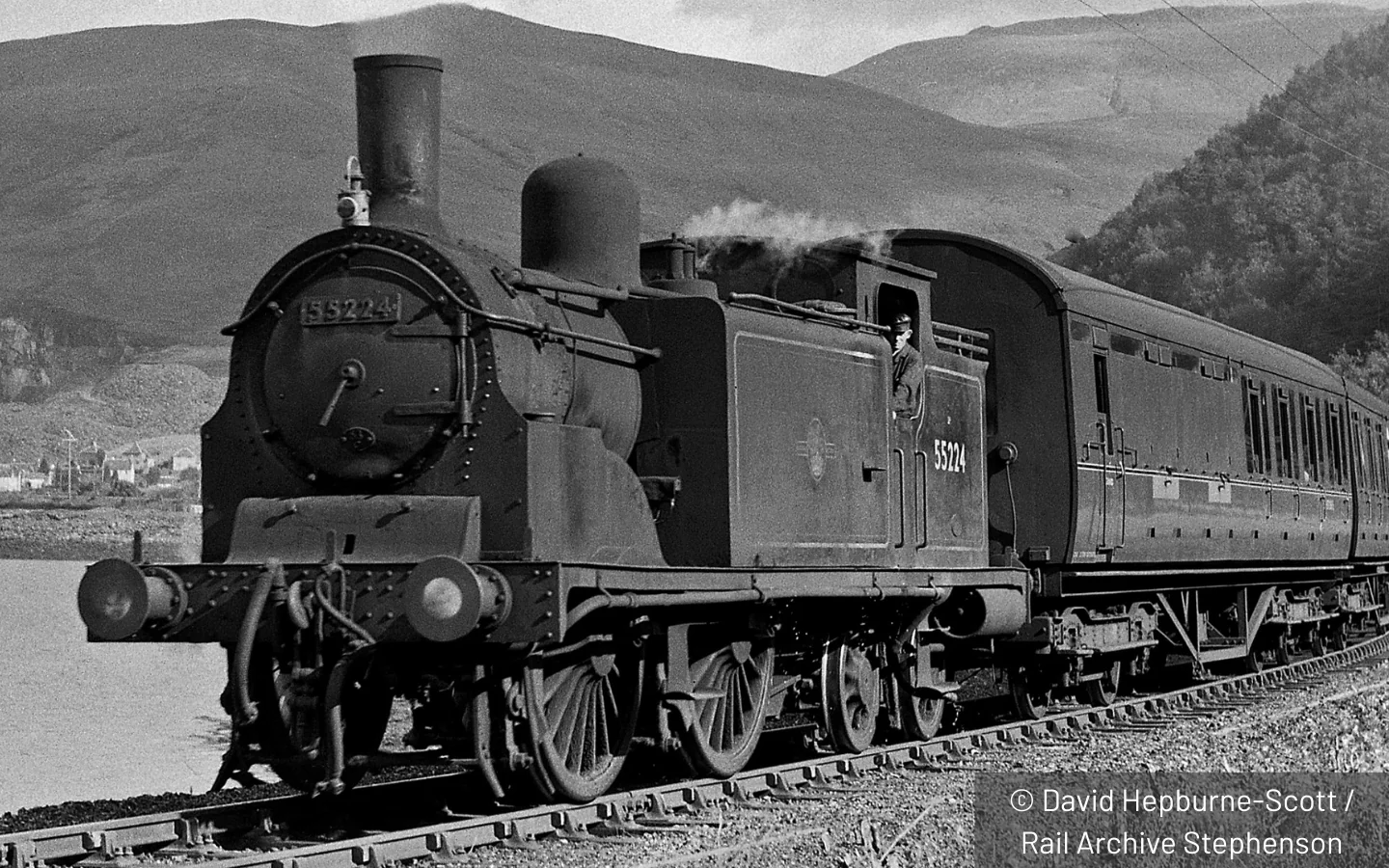 50-176ZSFX Class 439 Caledonian 0-4-4T 55224 BR Lined Black Late Crest Steam Locomotive - DCC Sound Deluxe - Image 16