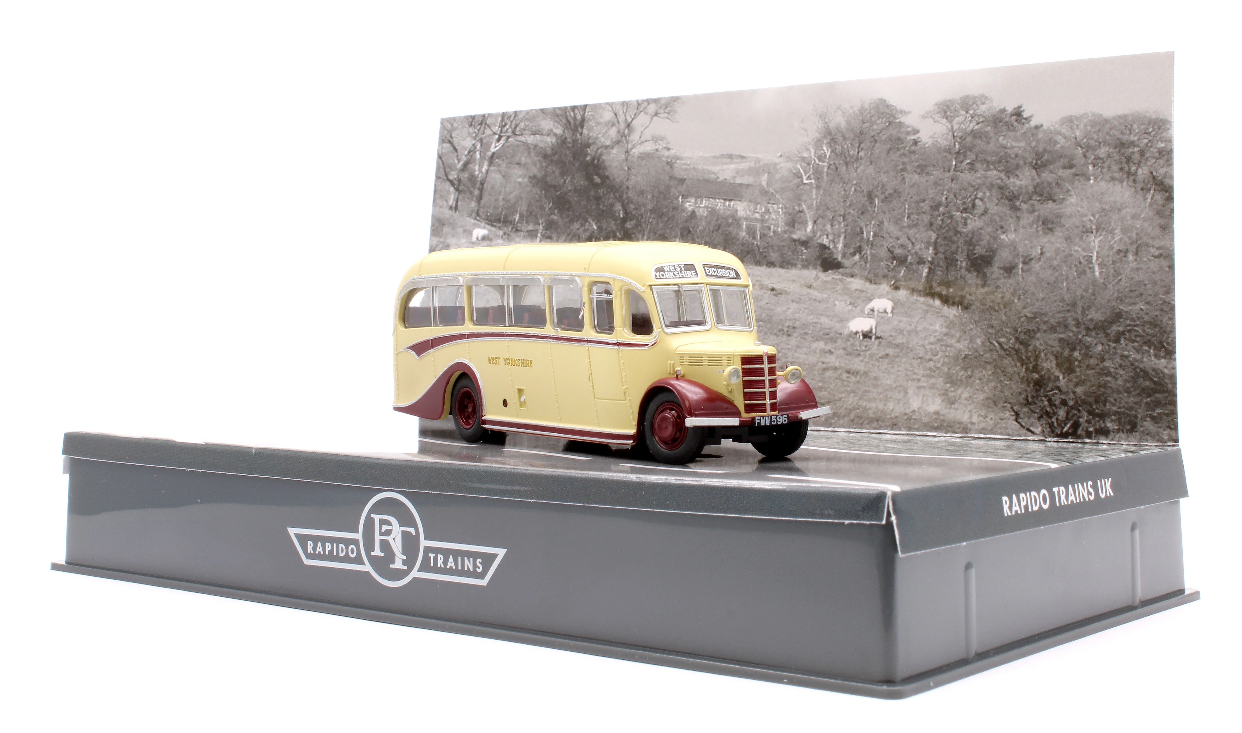 920009 Bedford OB - FWW596 - West Yorkshire livery - Image 5