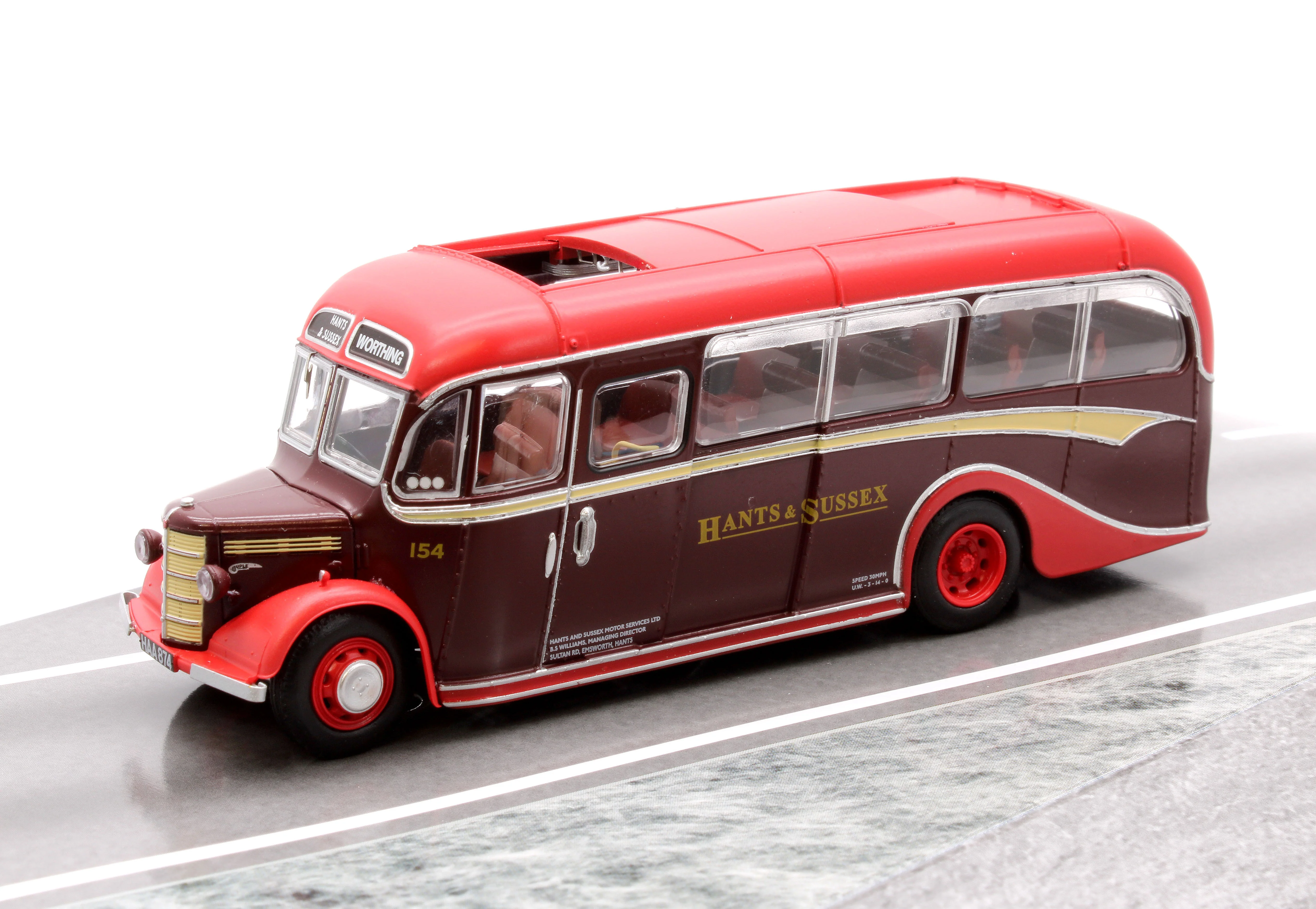 920008 Bedford OB - HAA874 - Hants & Sussex livery - Image 3