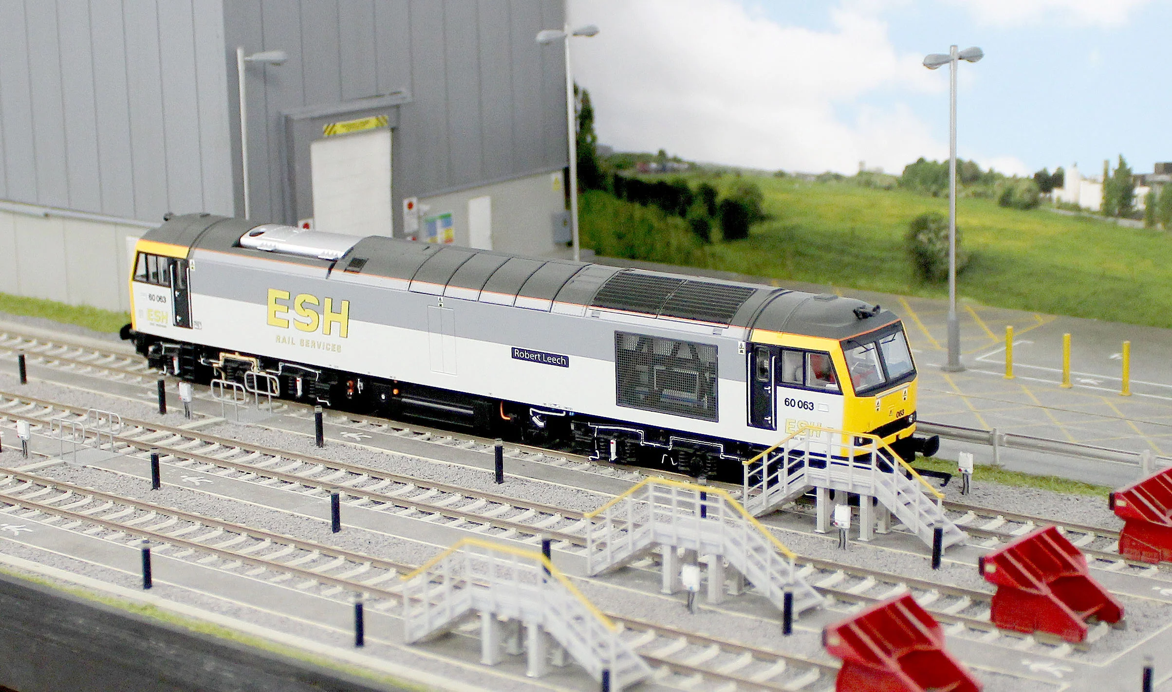Bespoke Class 60 60063 'Robert Leech' ESH Rail Services Grey Diesel Locomotive - Expert Rails Bespoke Re-livery - Image 17