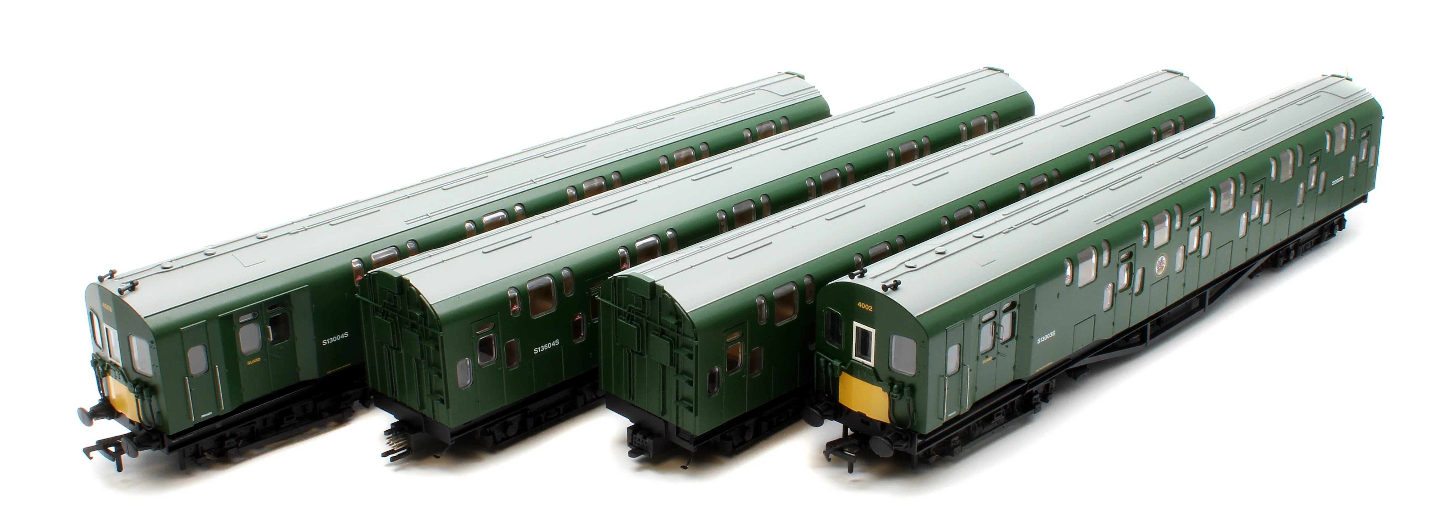KRM-4DD-OO-F-2-G1 Bulleid Class 4DD Double Decker 4 Car EMU 4002/4902 BR Green with Small Yellow Ends - DCC Fitted - Image 2