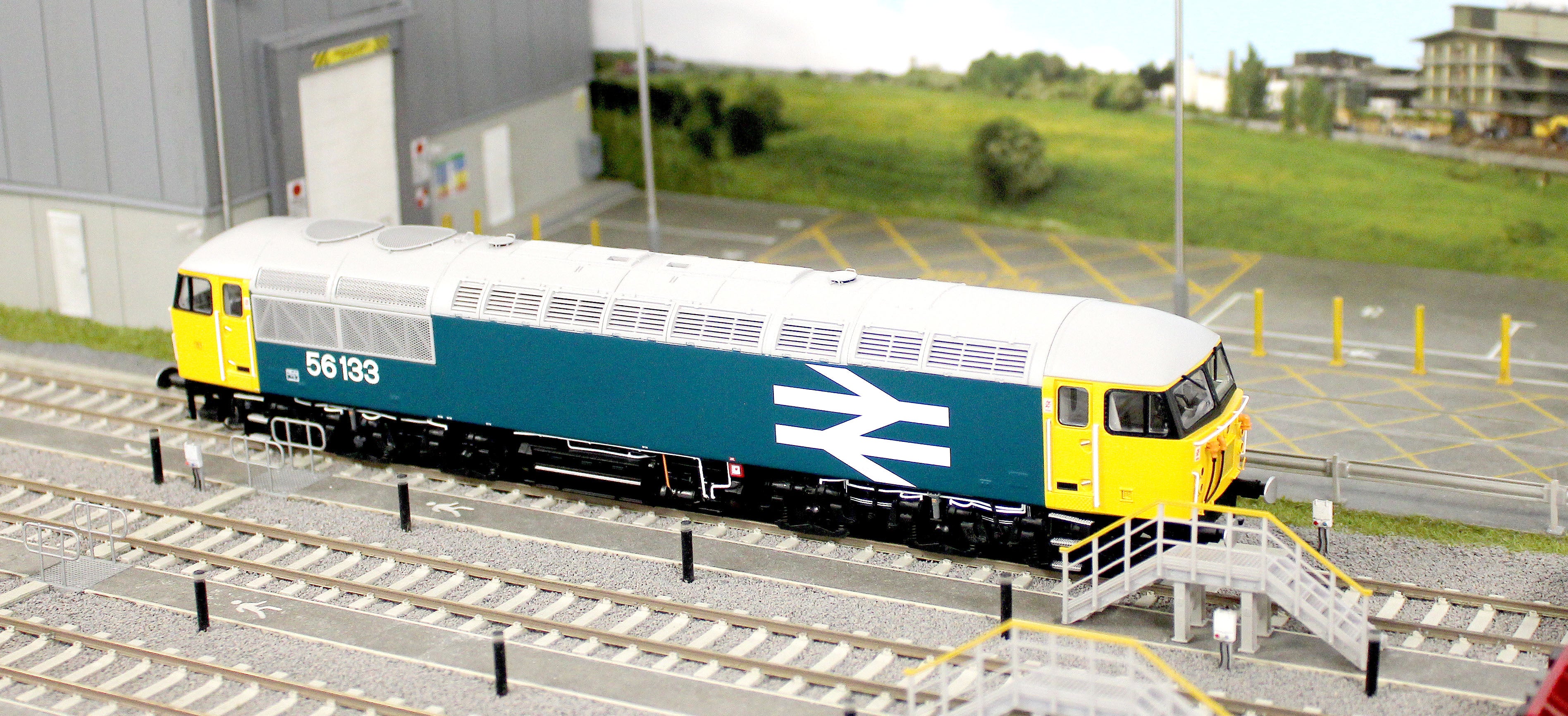 CM - 56133 - LL Class 56 BR Blue 'Crewe Locomotive Works' No.56133 (Large Logo) Diesel Locomotive - Image 10