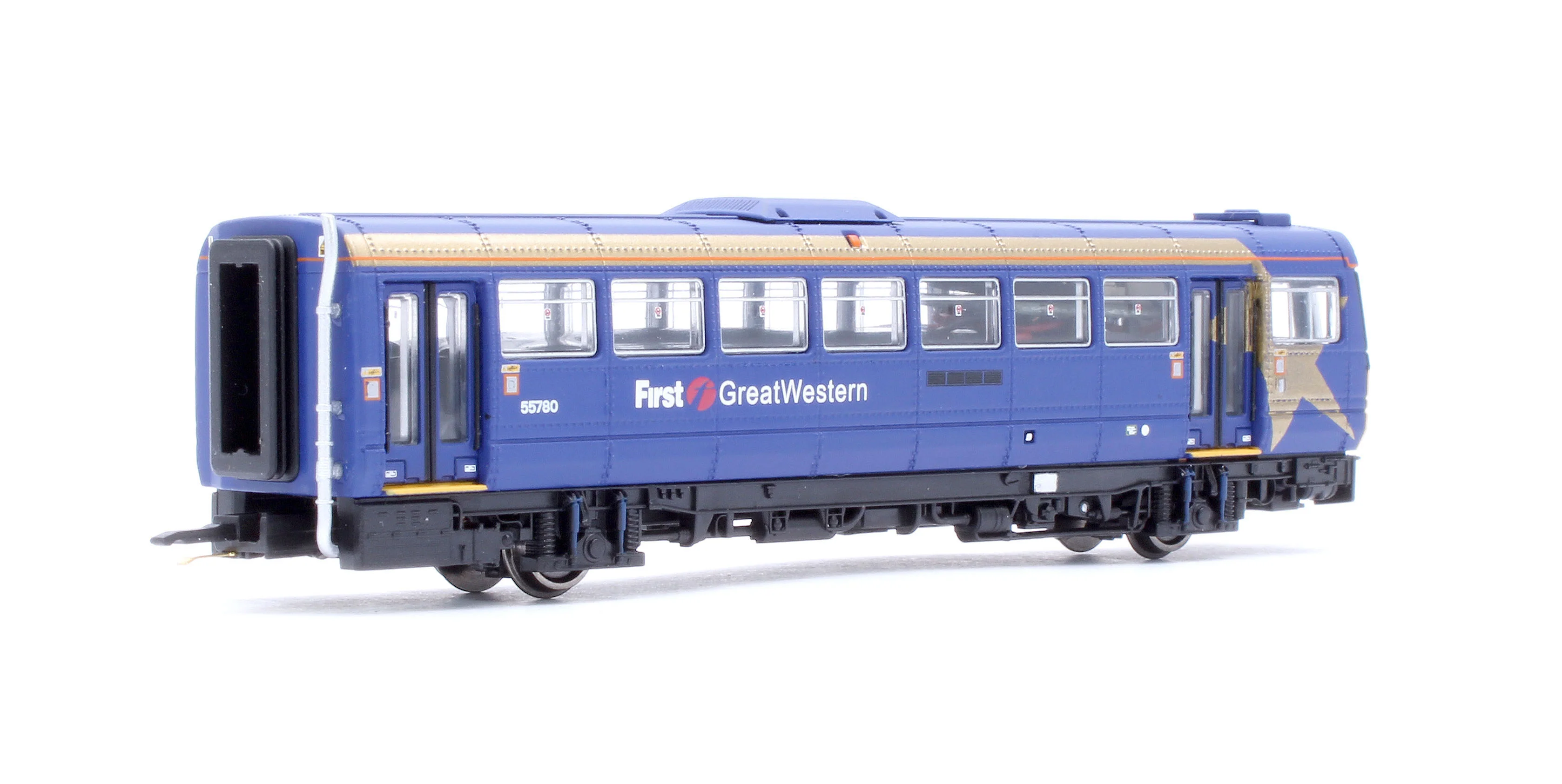 2D-142-009 Class 142 First Great Western Blue/Gold DMU 142070 - Image 6