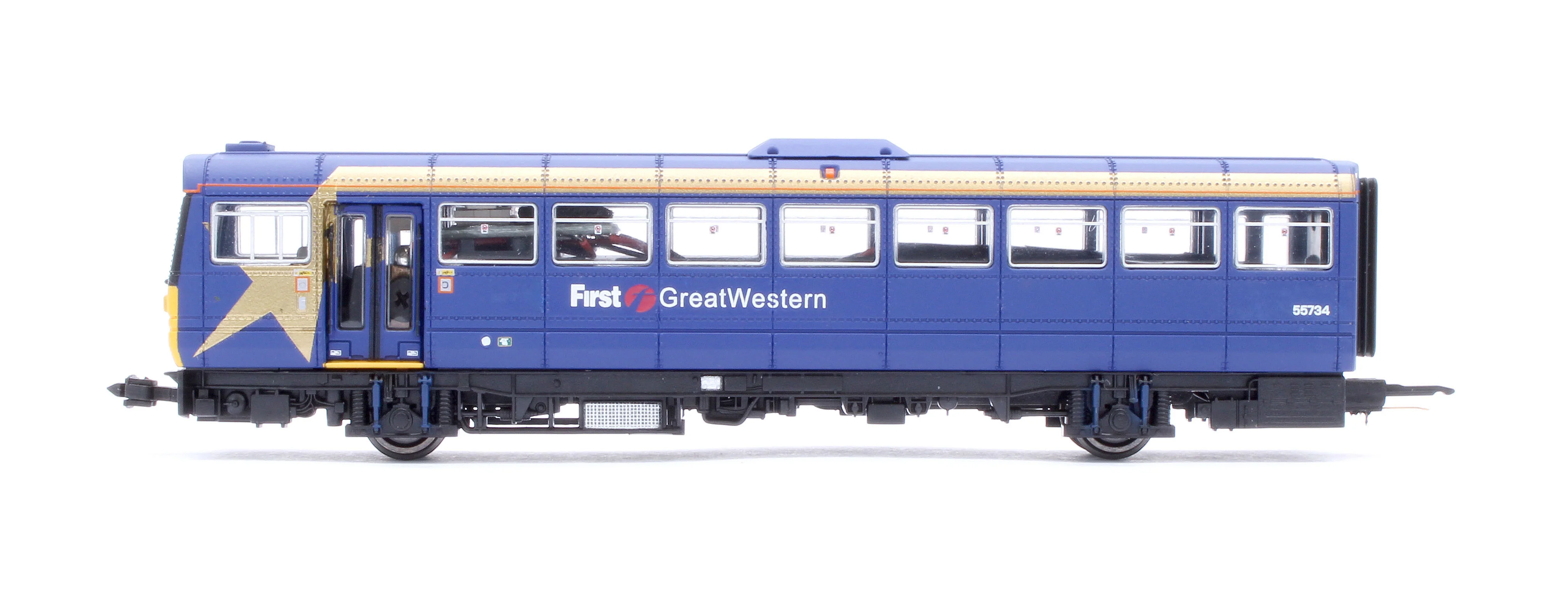 2D-142-009 Class 142 First Great Western Blue/Gold DMU 142070 - Image 9