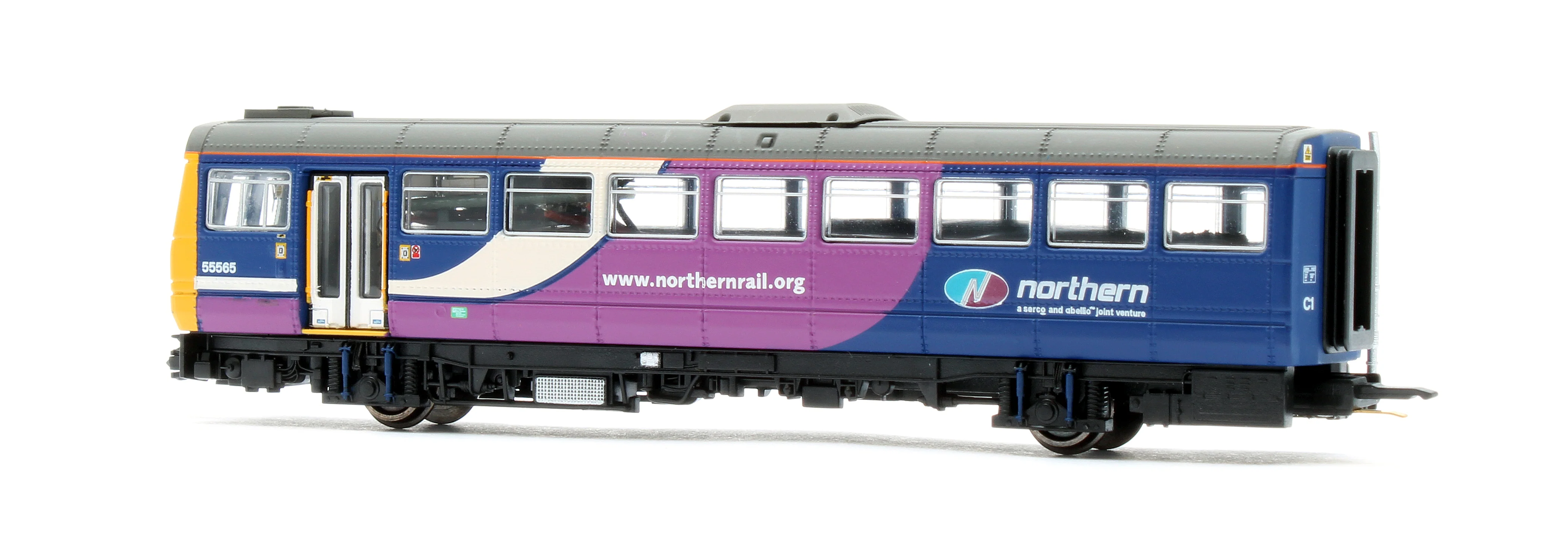 2D-142-006D Class 142 Northern Rail 142024 DMU - DCC Fitted - Image 10